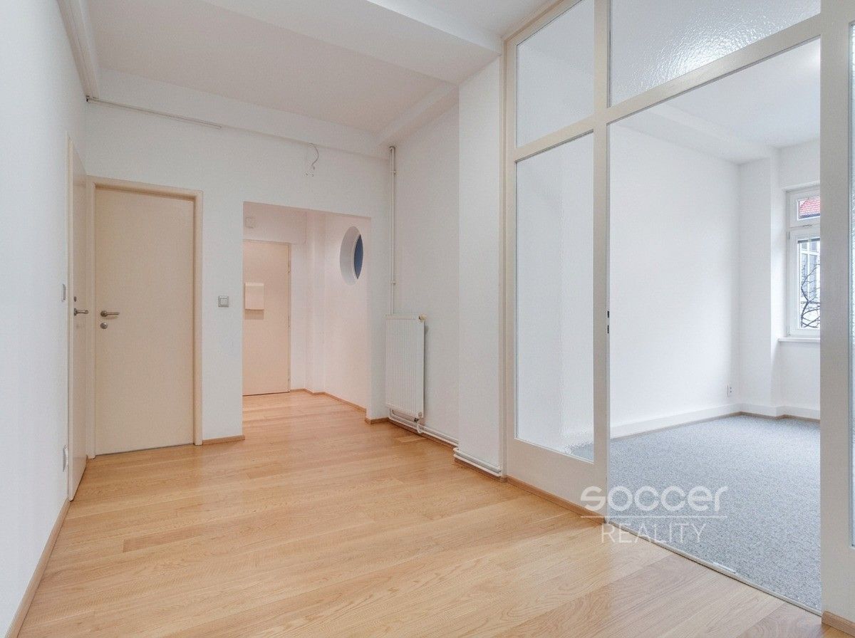 Pronájem bytu 3+1 97 m² - foto 11