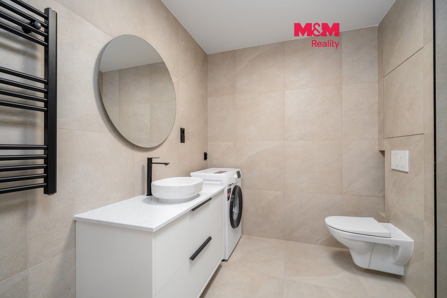Pronájem bytu 3+kk 71 m² - foto 1