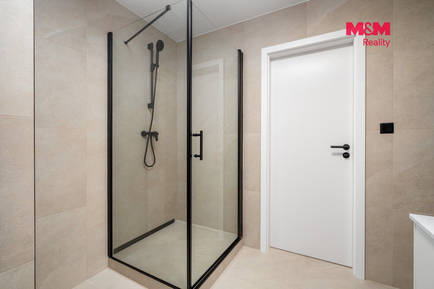 Pronájem bytu 3+kk 71 m² - foto 2