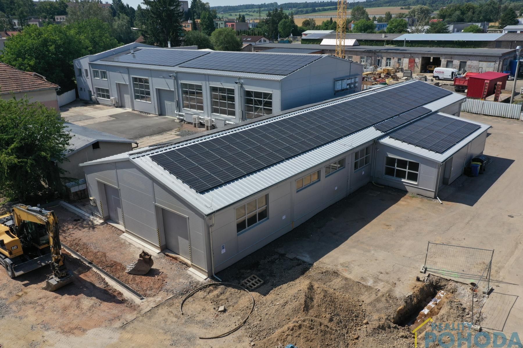 Pronájem komerčního prostoru 557 m² - foto 1