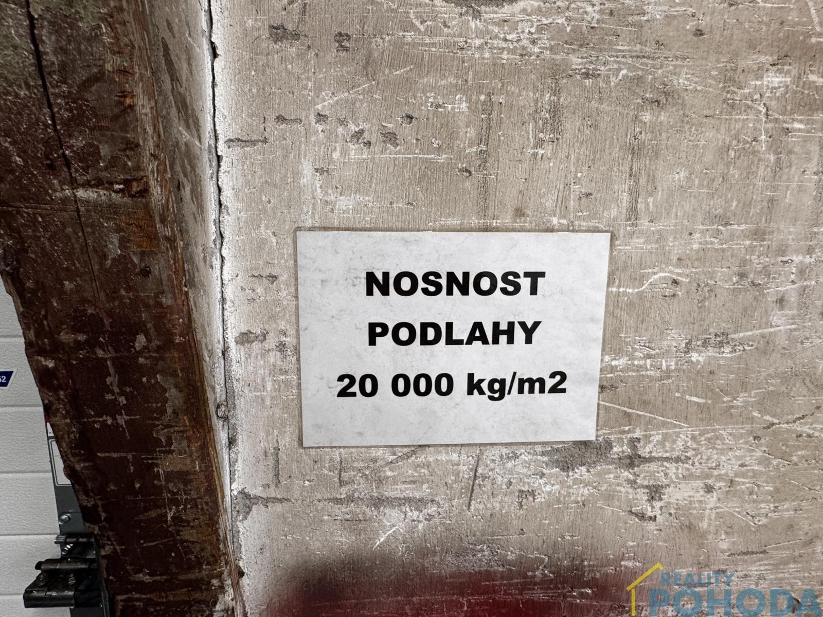 Pronájem komerčního prostoru 557 m² - foto 12
