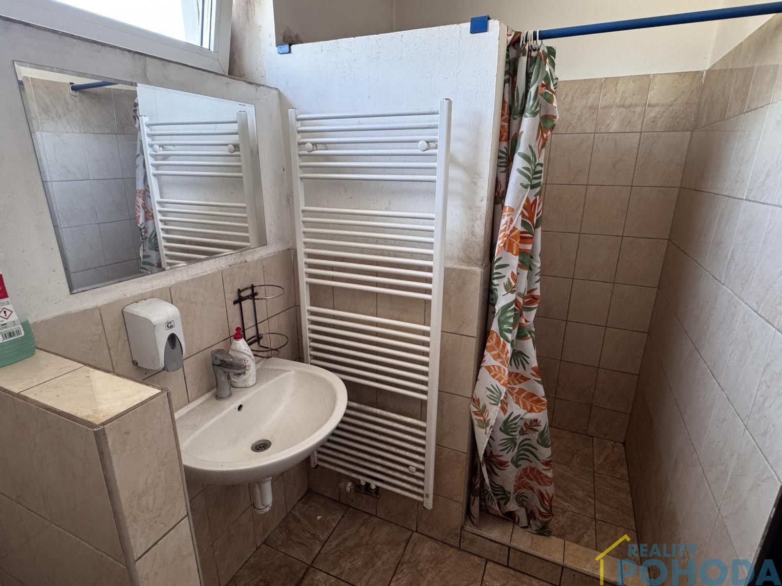 Pronájem komerčního prostoru 557 m² - foto 27