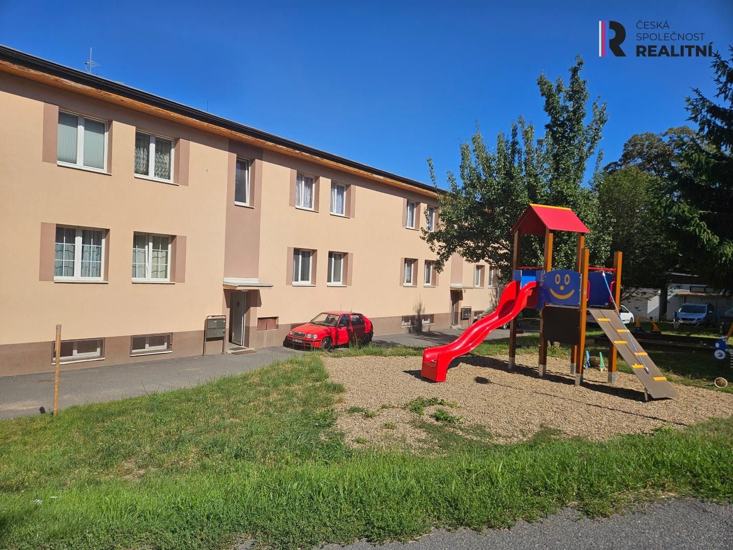 Prodej bytu 3+1 77 m² - foto 1