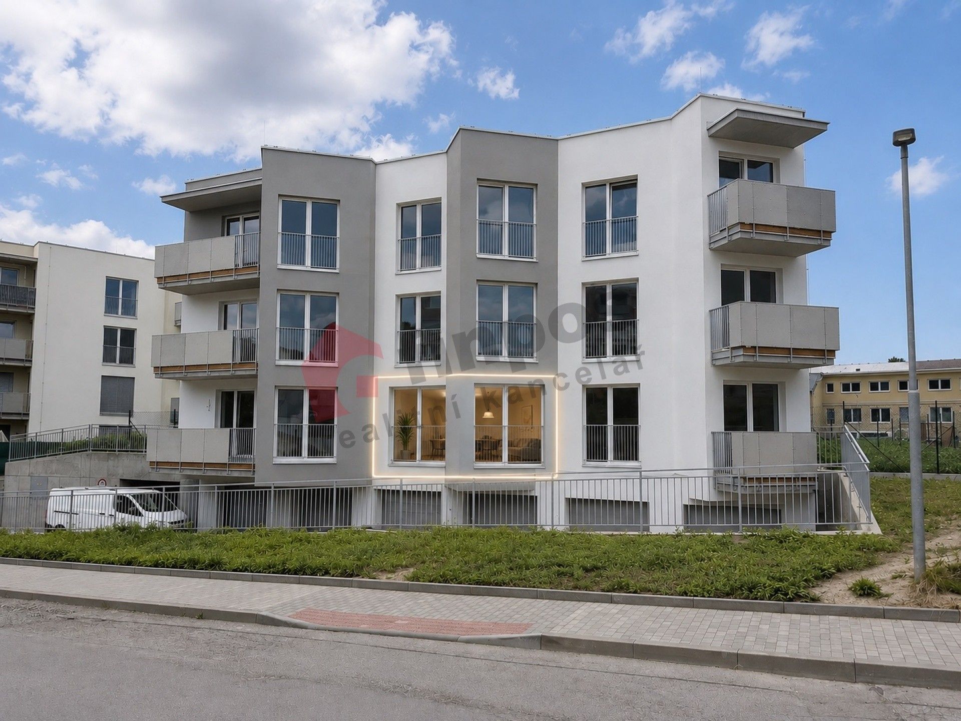 Pronájem bytu 2+kk 49 m² - foto 1