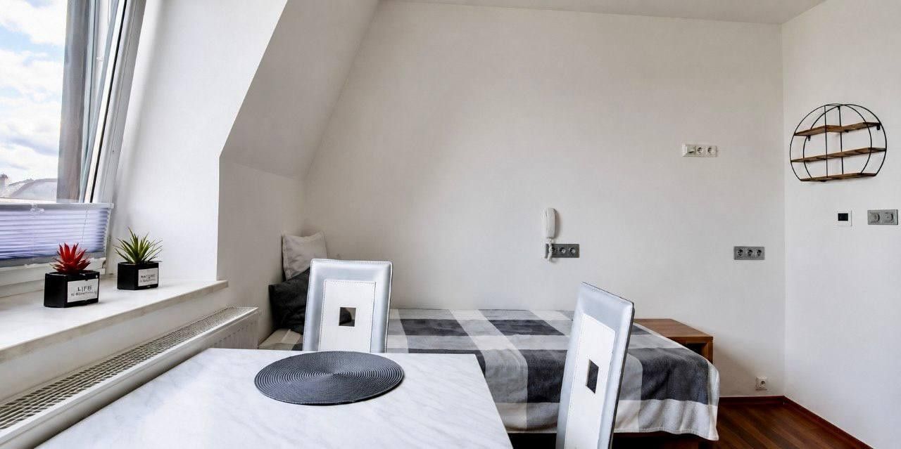 Pronájem bytu 1+kk 22 m² - foto 2