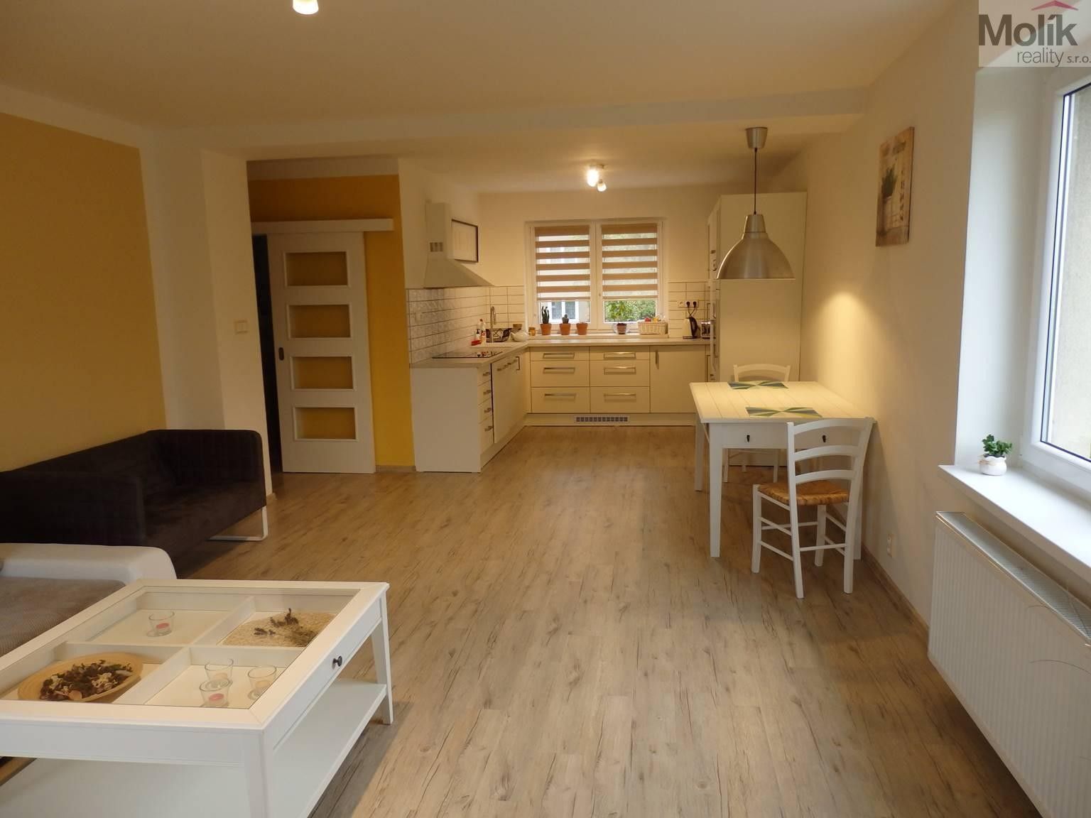 Pronájem bytu 2+1 70 m² - foto 2