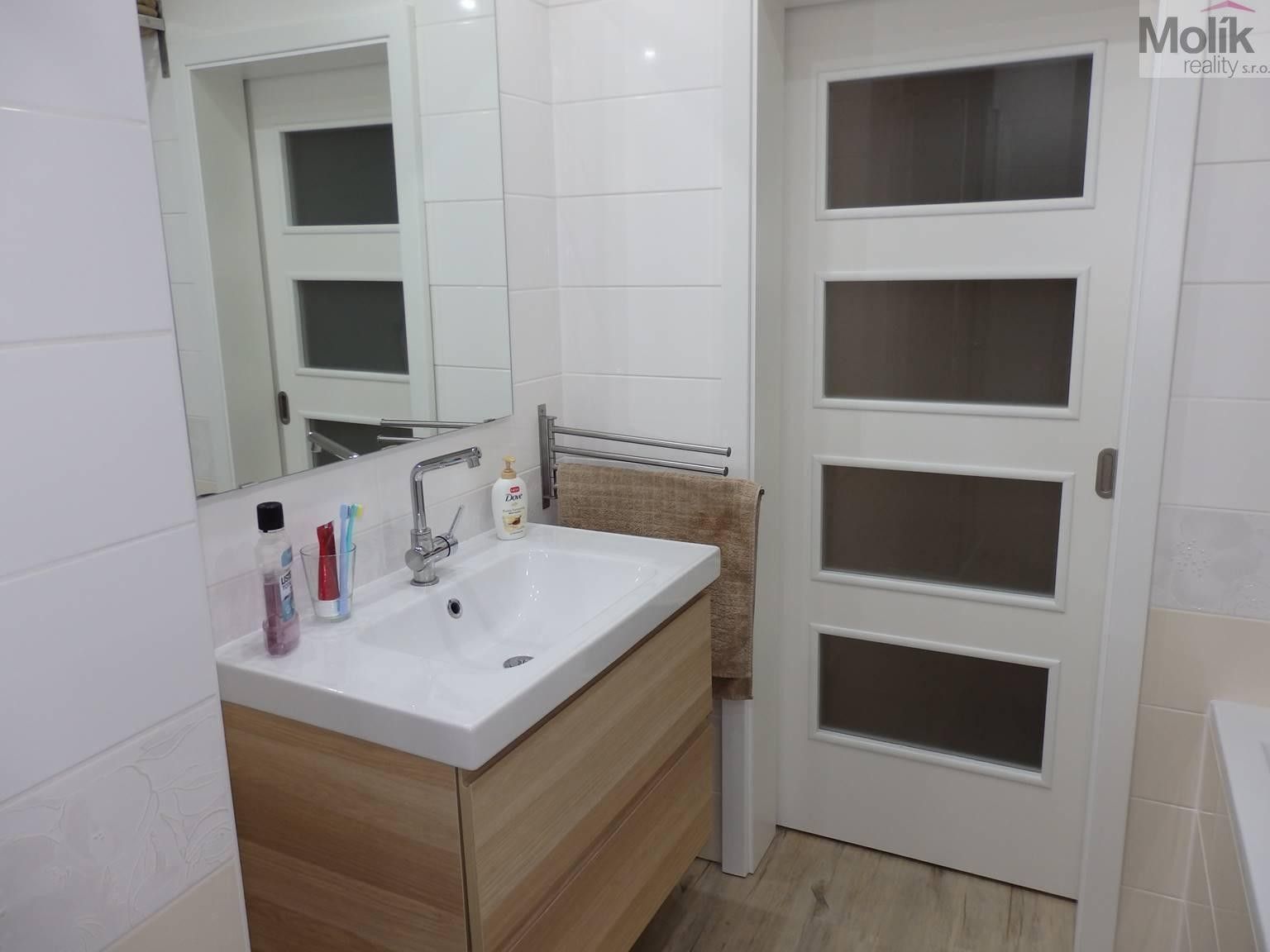 Pronájem bytu 2+1 70 m² - foto 6