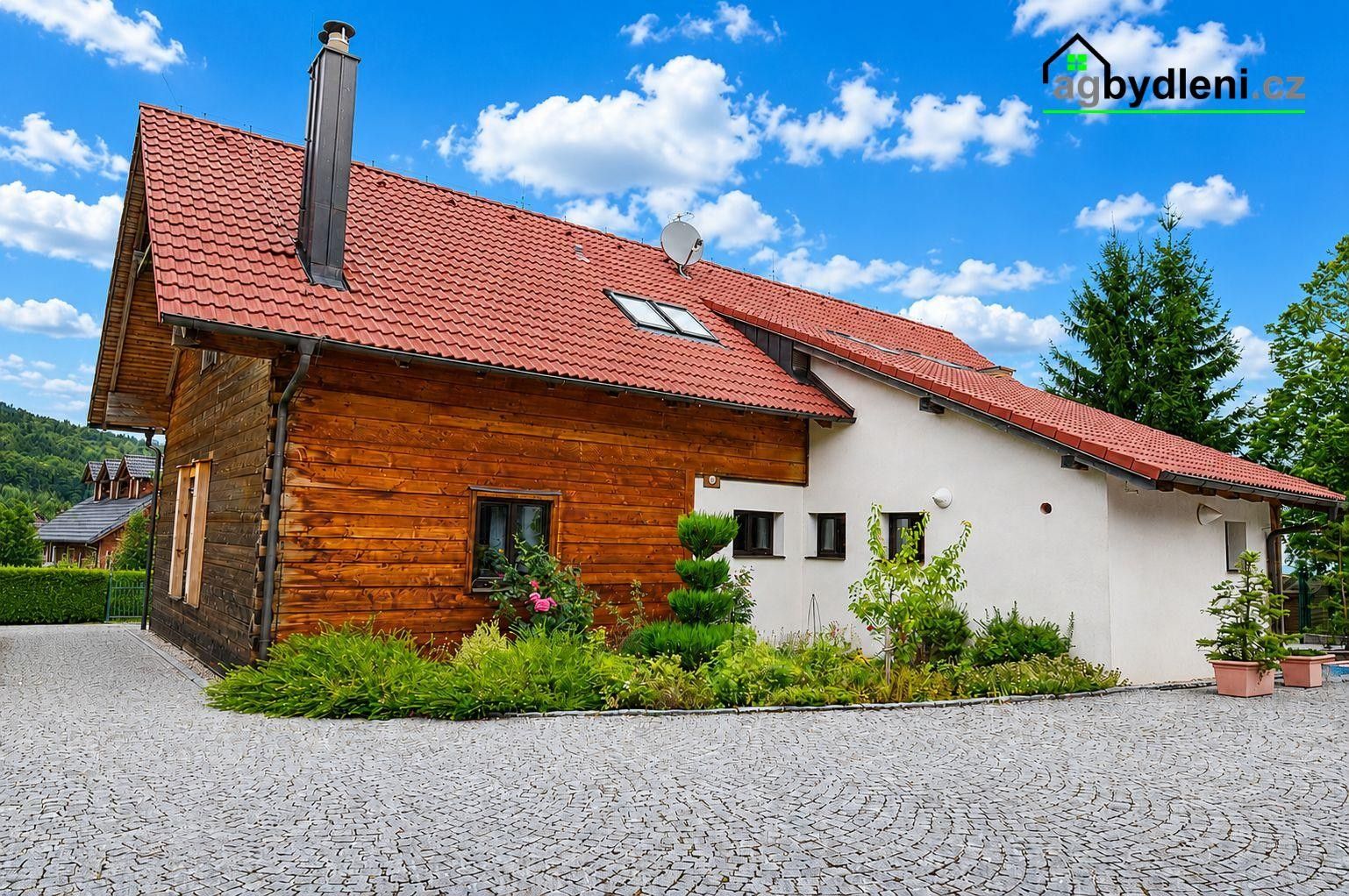 Pronájem bytu 2+1 87 m² - foto 14
