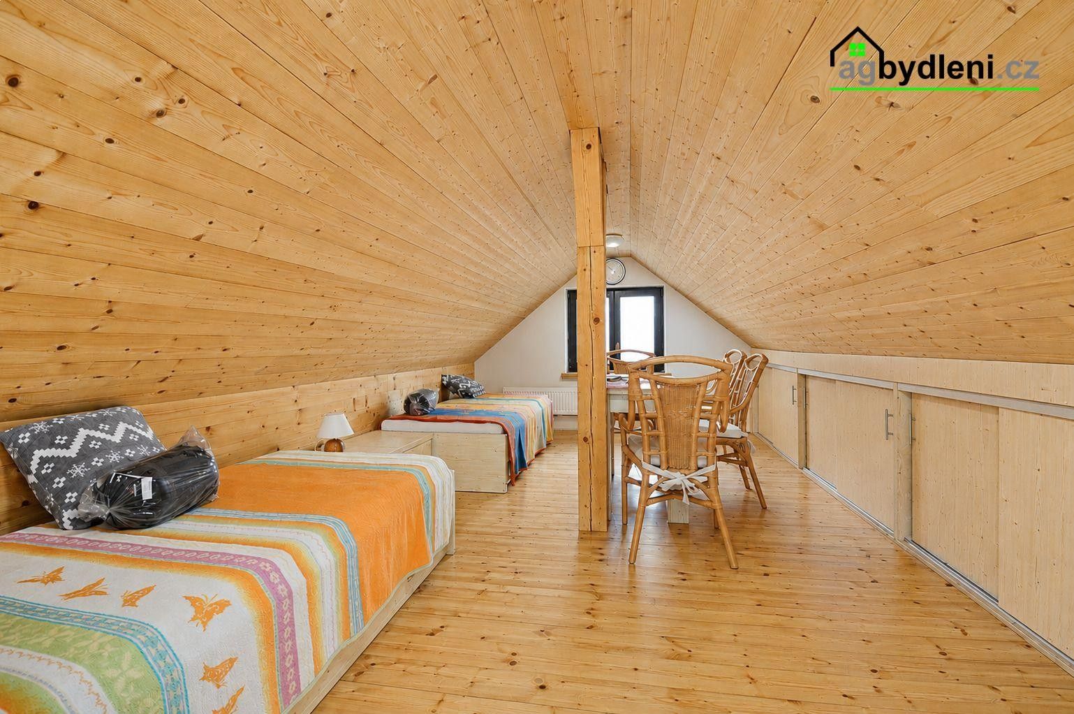 Pronájem bytu 2+1 87 m² - foto 21