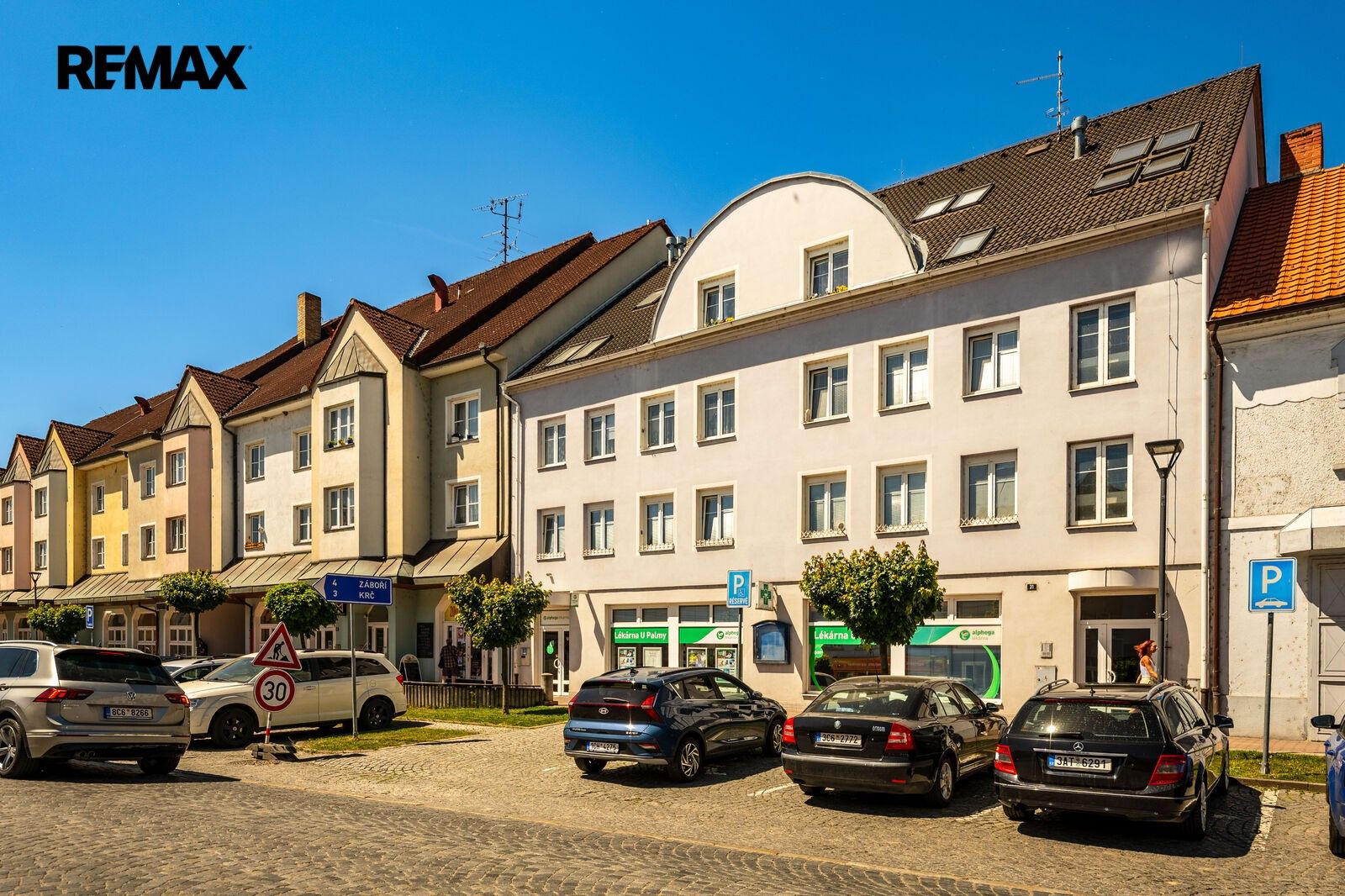Prodej bytu 1+kk 38 m² - foto 1