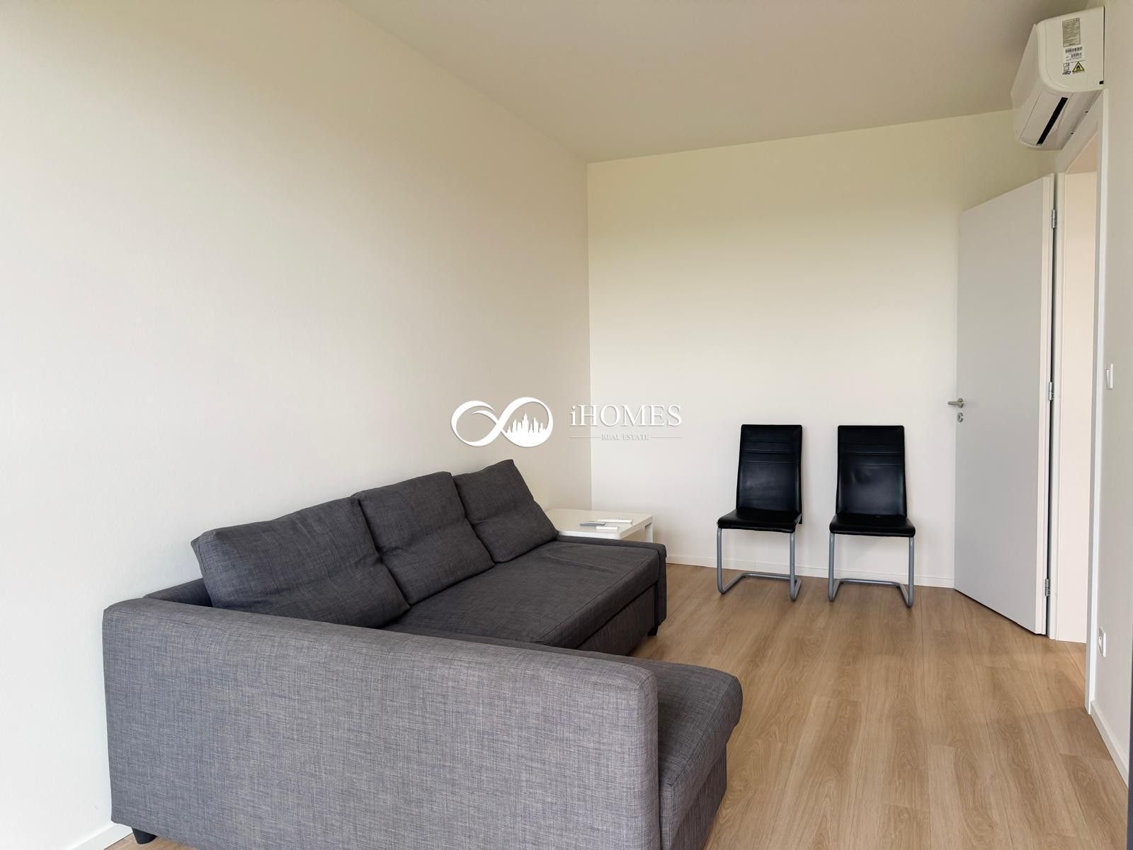 Pronájem bytu 2+1 49 m² - foto 9