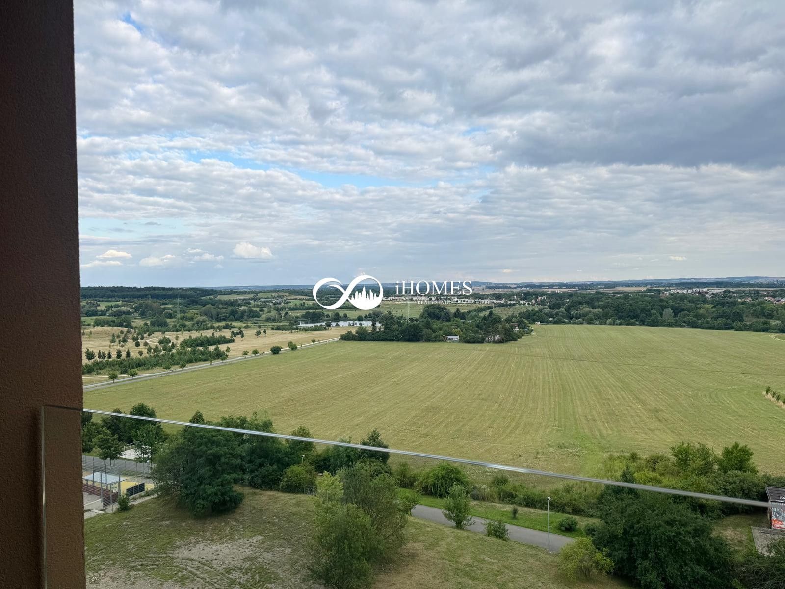 Pronájem bytu 2+1 49 m² - foto 12