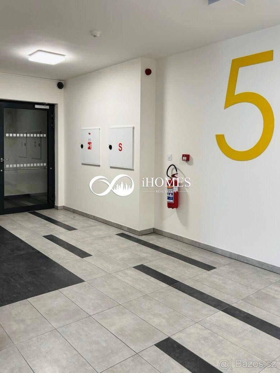 Pronájem bytu 2+1 49 m² - foto 19
