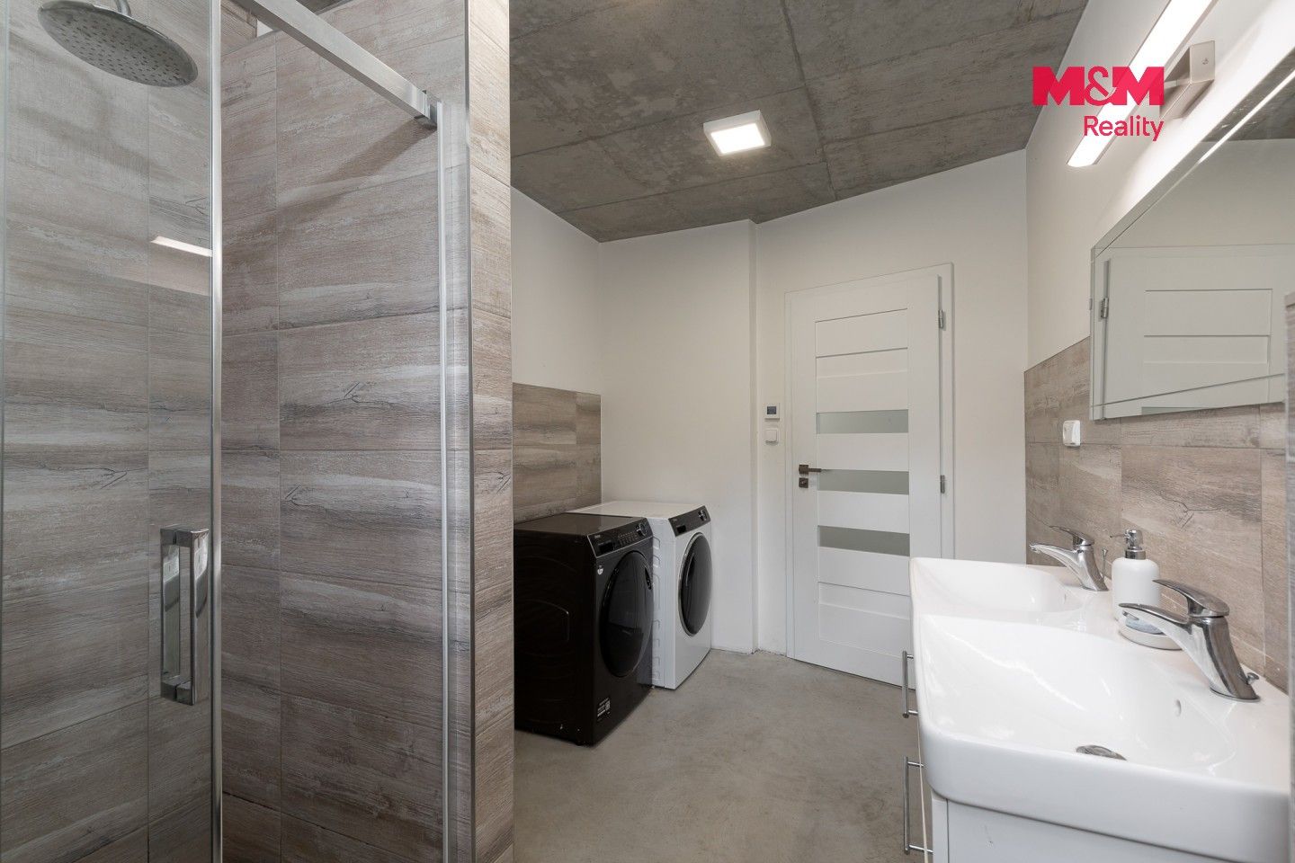 Pronájem bytu 3+kk 90 m² - foto 27