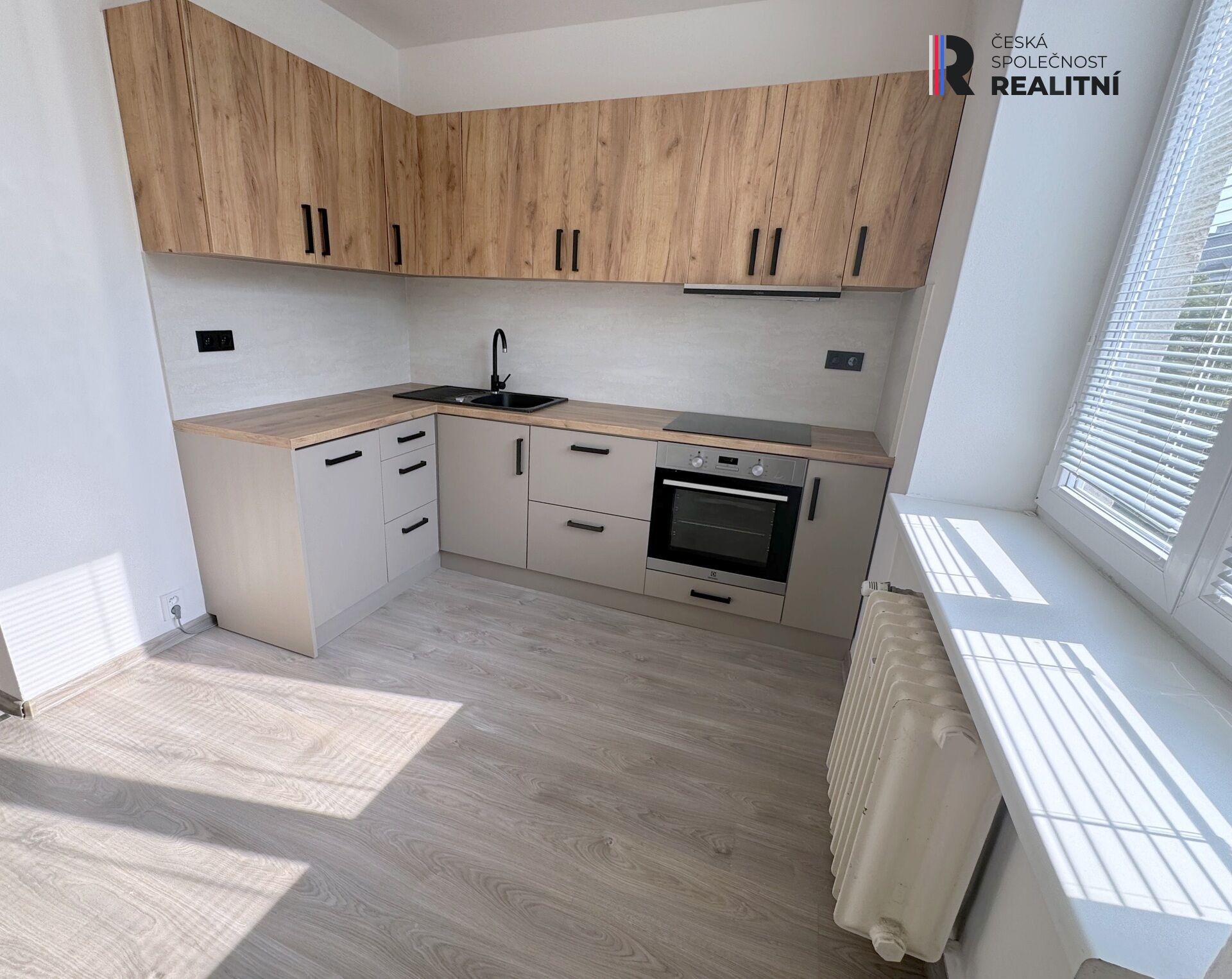 Pronájem bytu 2+1 54 m² - foto 2