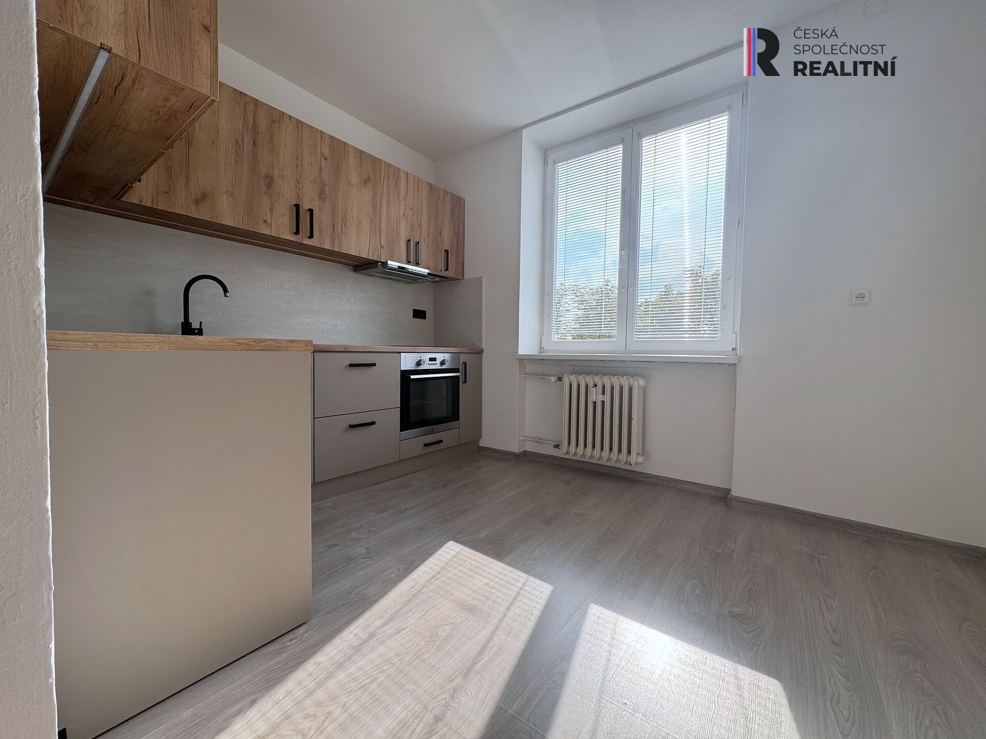 Pronájem bytu 2+1 54 m² - foto 3