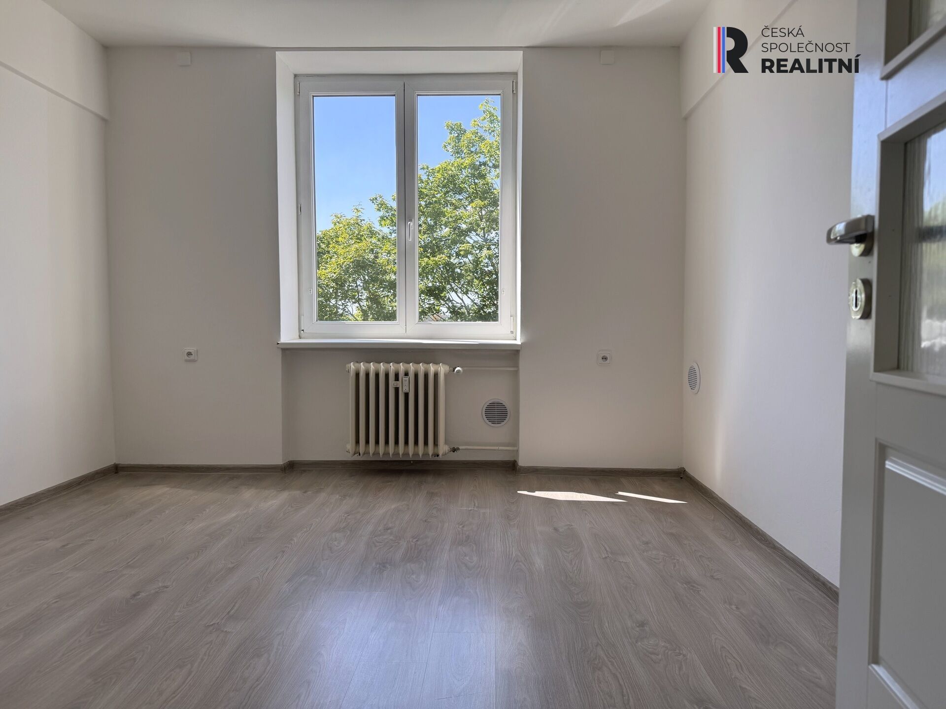 Pronájem bytu 2+1 54 m² - foto 6