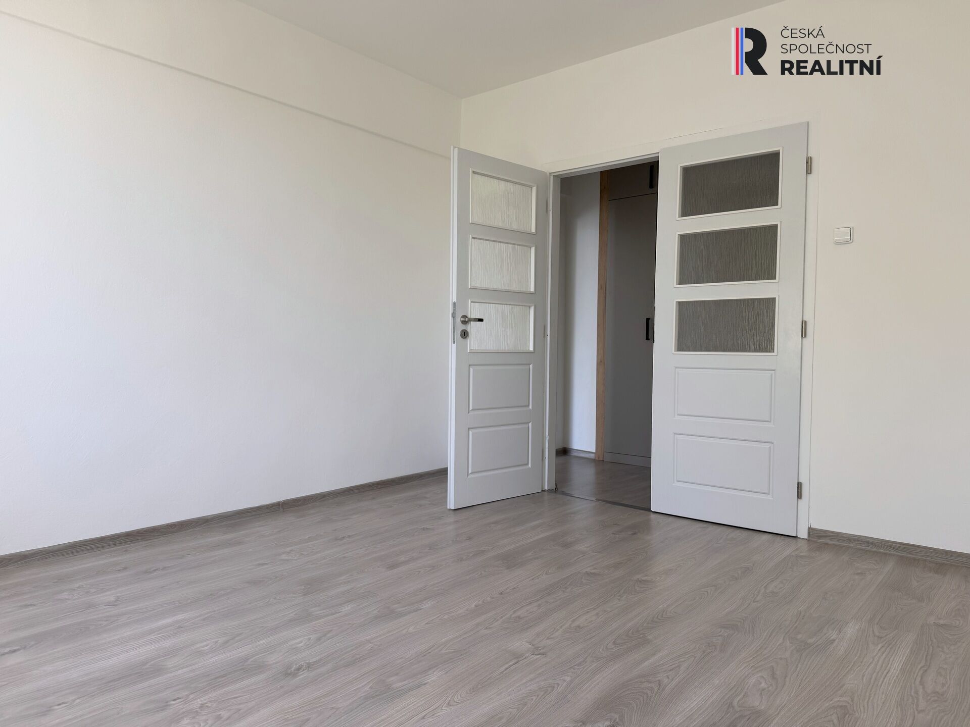 Pronájem bytu 2+1 54 m² - foto 7
