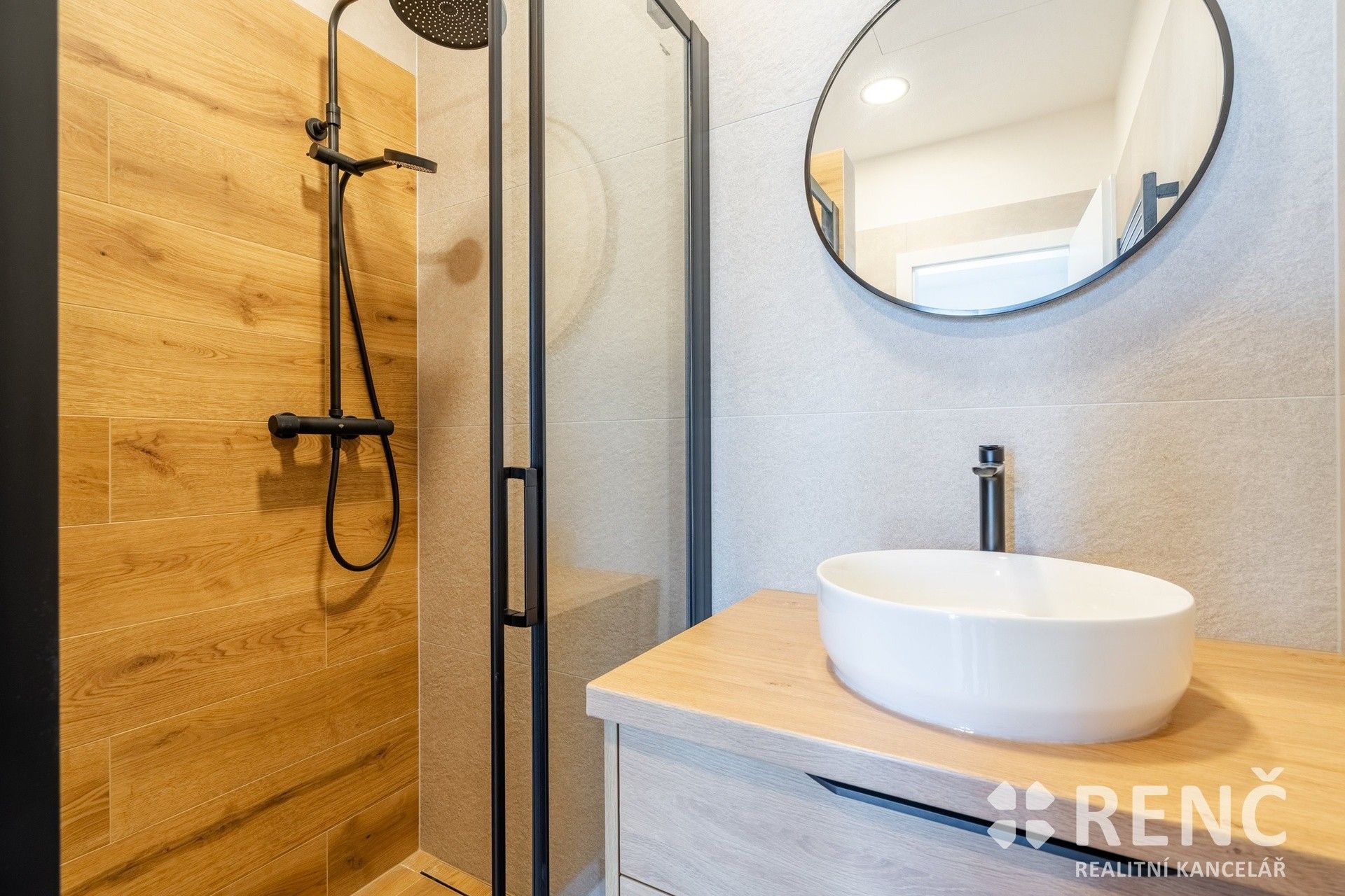 Pronájem bytu 2+kk 52 m² - foto 3
