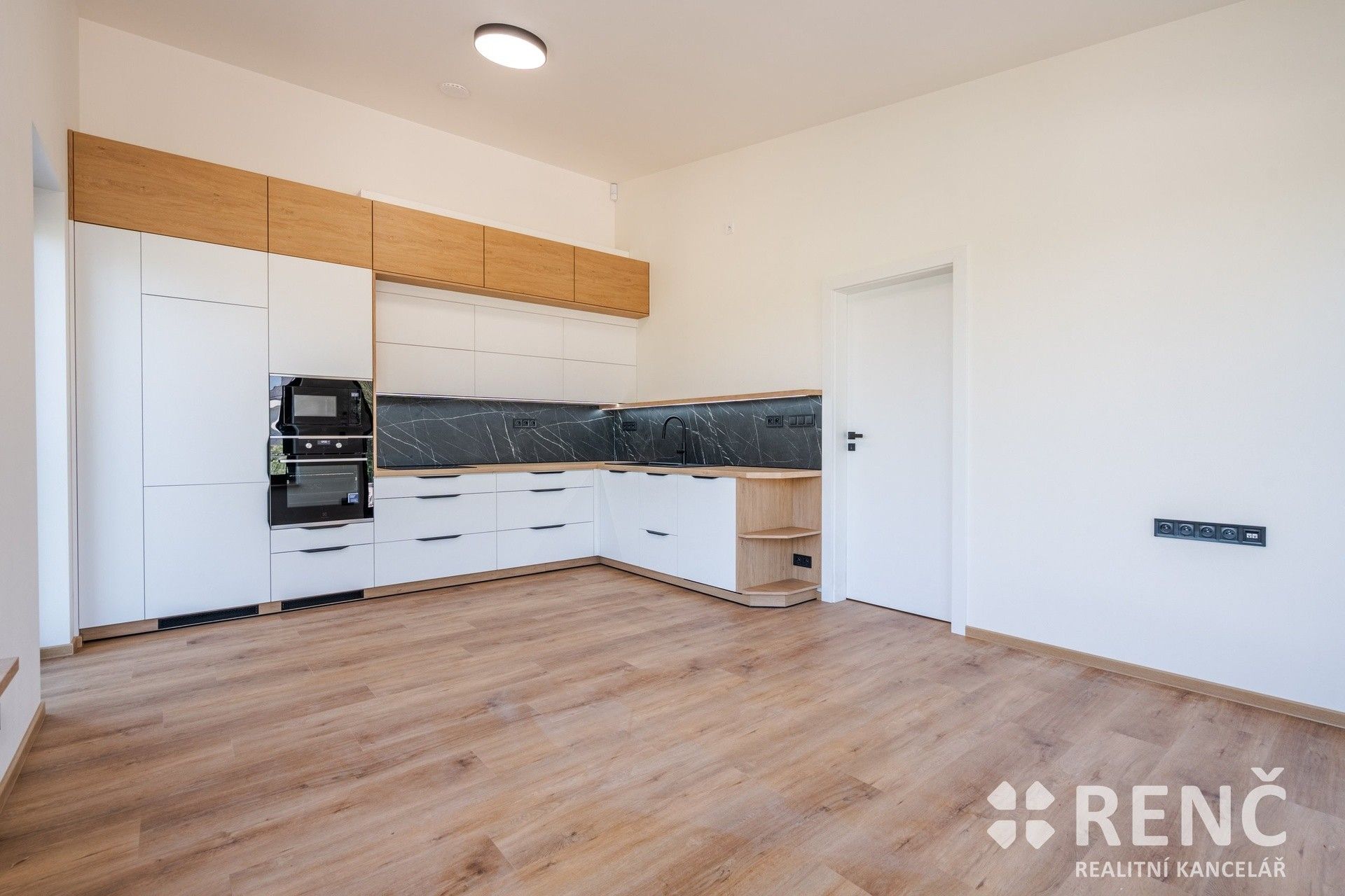 Pronájem bytu 2+kk 52 m² - foto 6