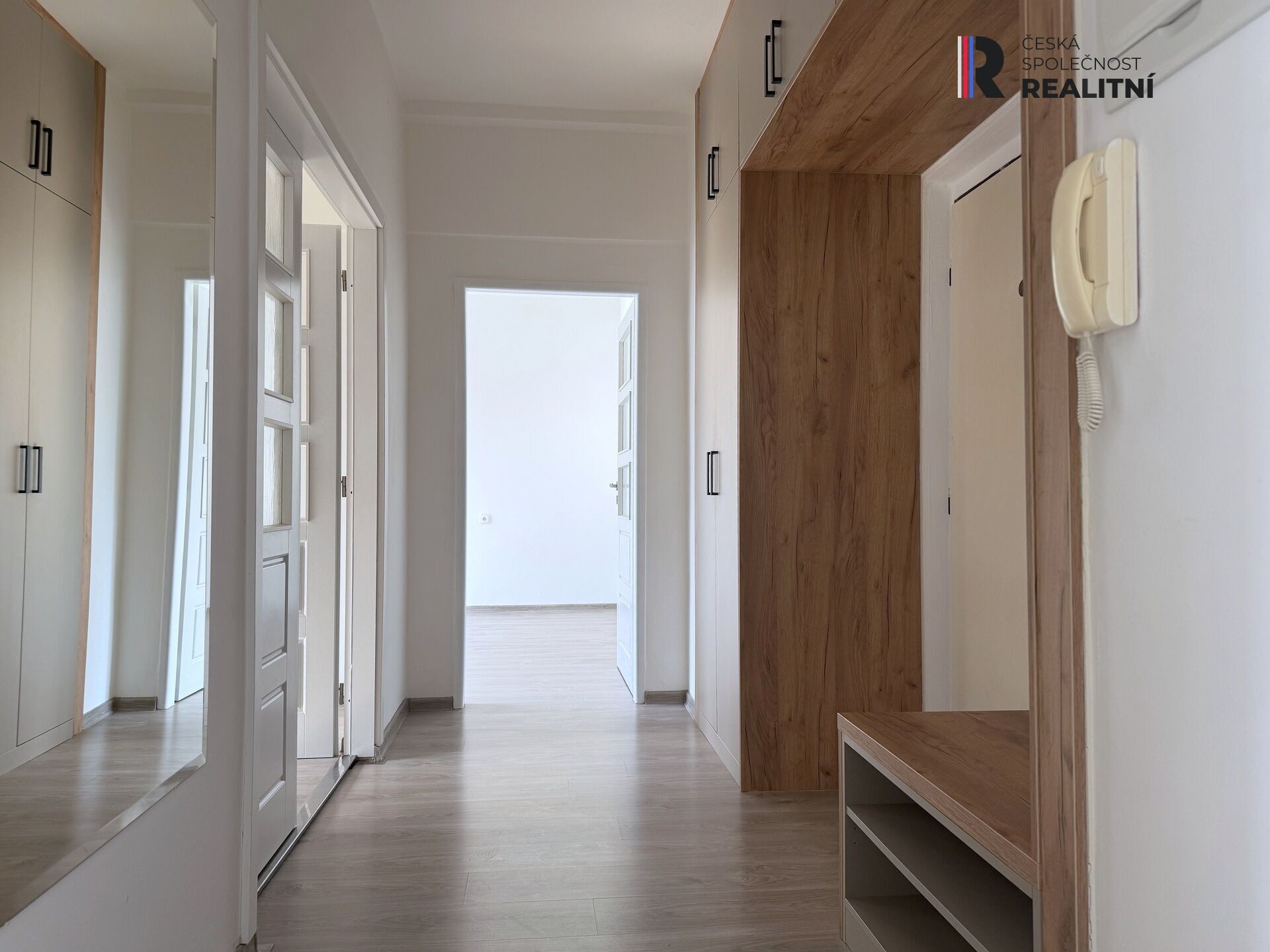 Pronájem bytu 2+1 54 m² - foto 12