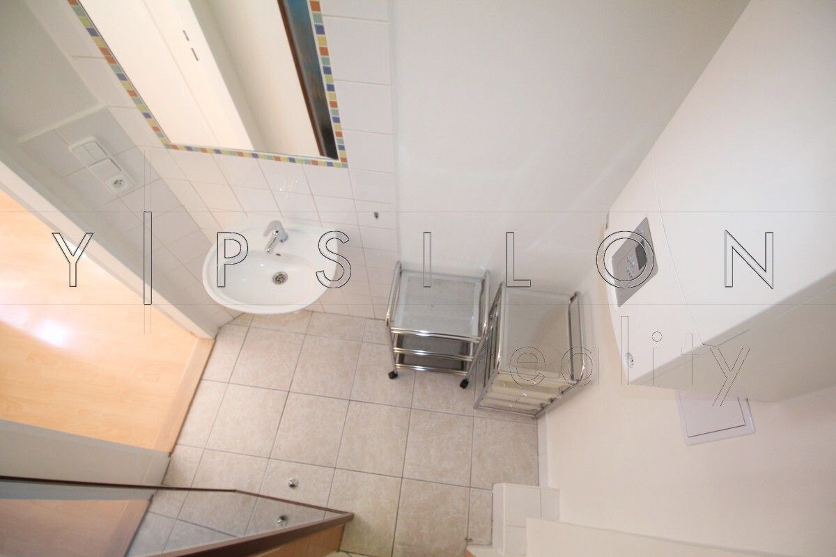 Pronájem bytu 3+kk 60 m² - foto 10