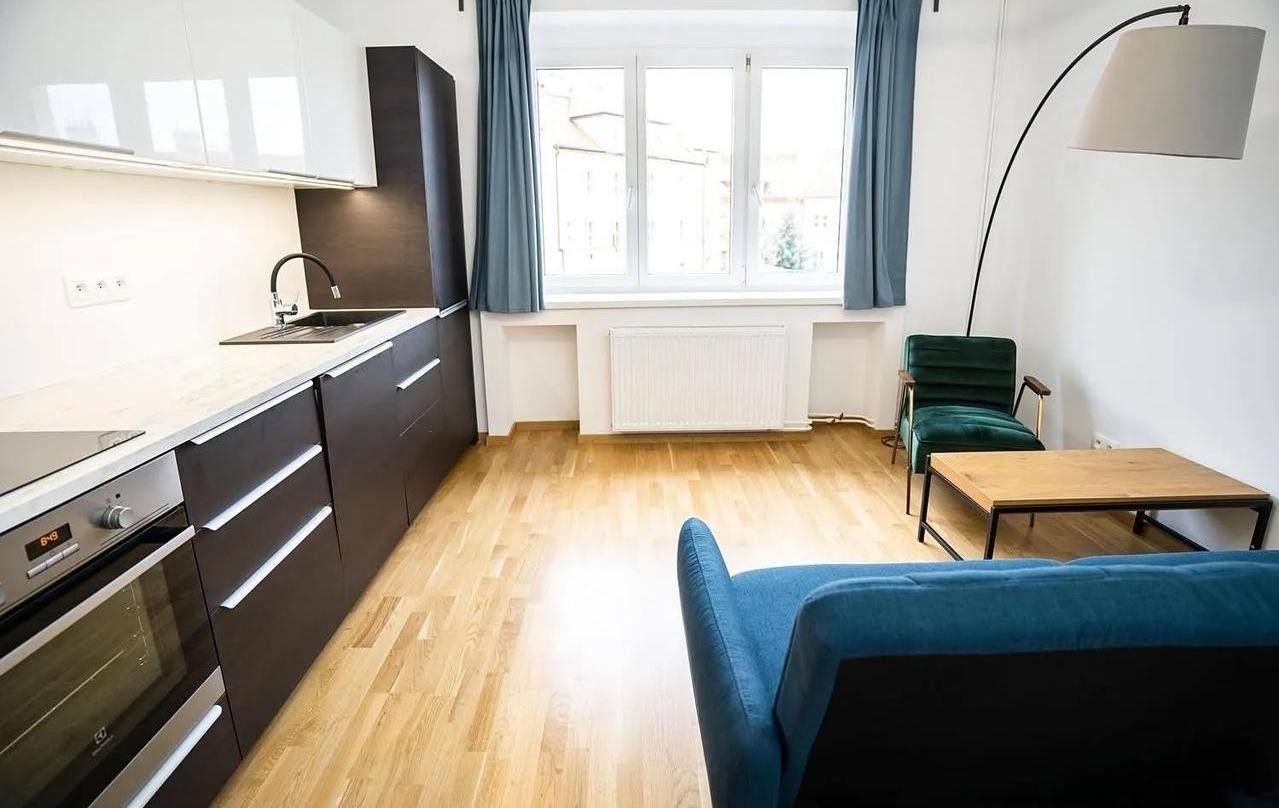 Pronájem bytu 1+kk 33 m² - foto 1