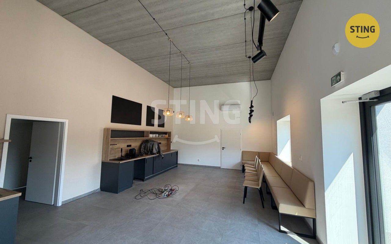 Pronájem komerčního prostoru 70 m² - foto 9