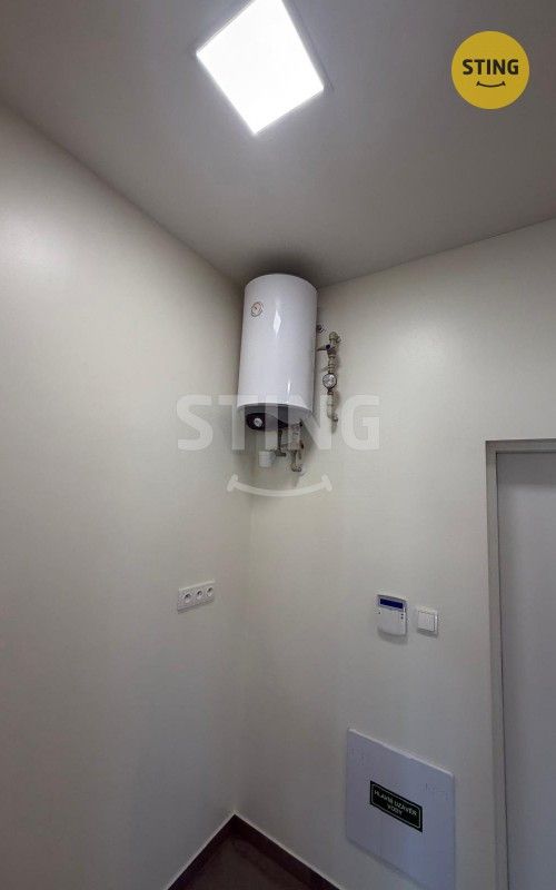 Pronájem komerčního prostoru 70 m² - foto 14