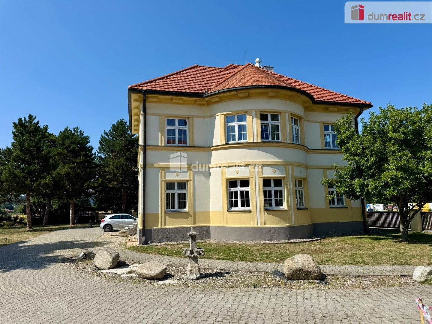 Pronájem komerčního prostoru 85 m² - foto 1