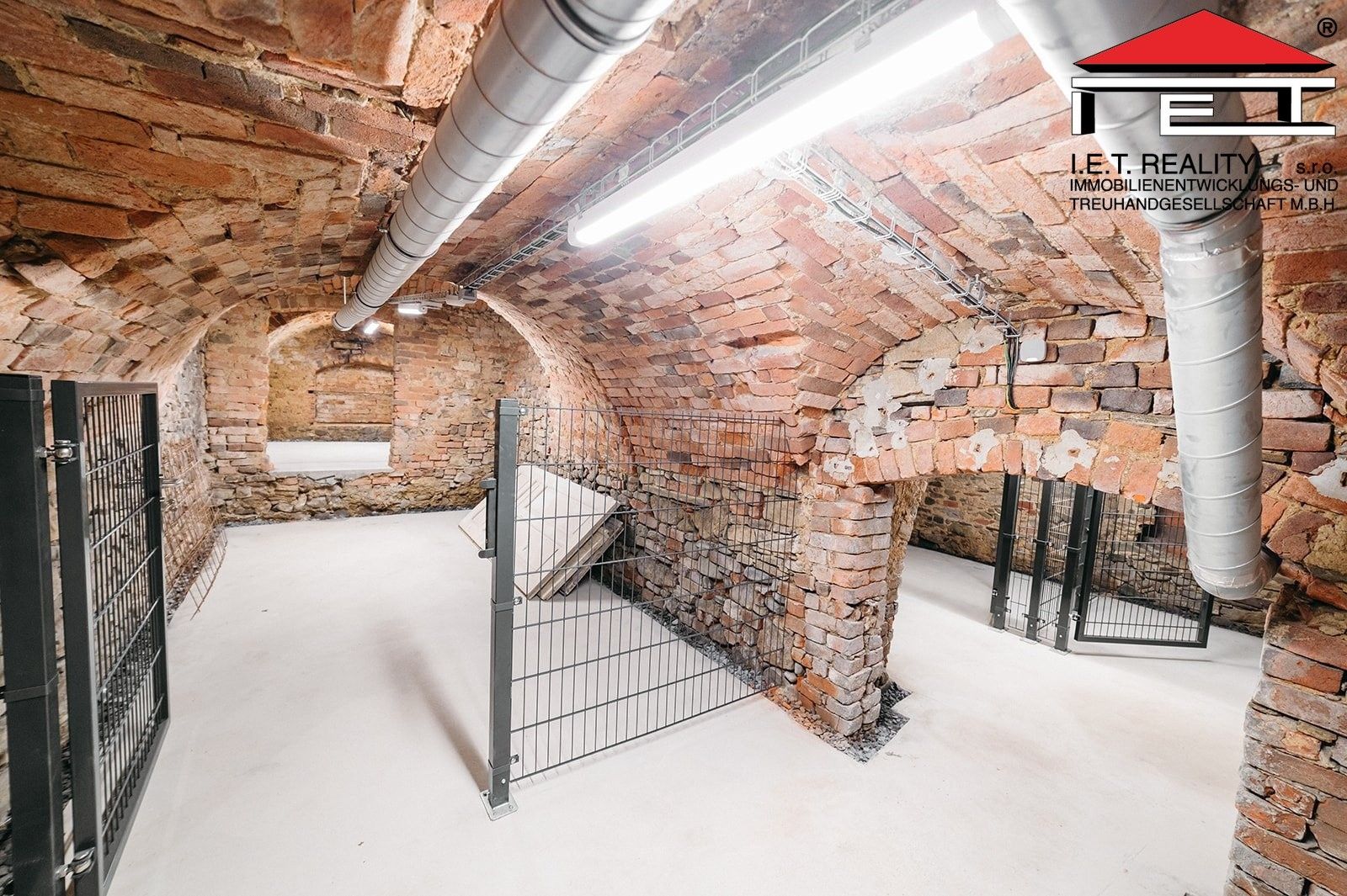 Prodej komerčního prostoru 89 m² - foto 16