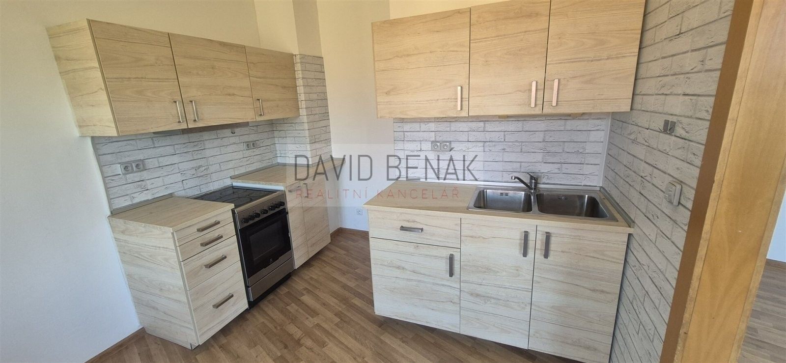Pronájem bytu 1+1 53 m² - foto 7