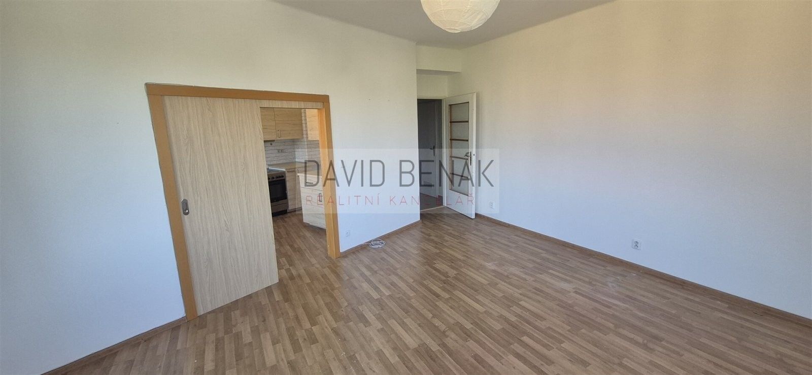 Pronájem bytu 1+1 53 m² - foto 10