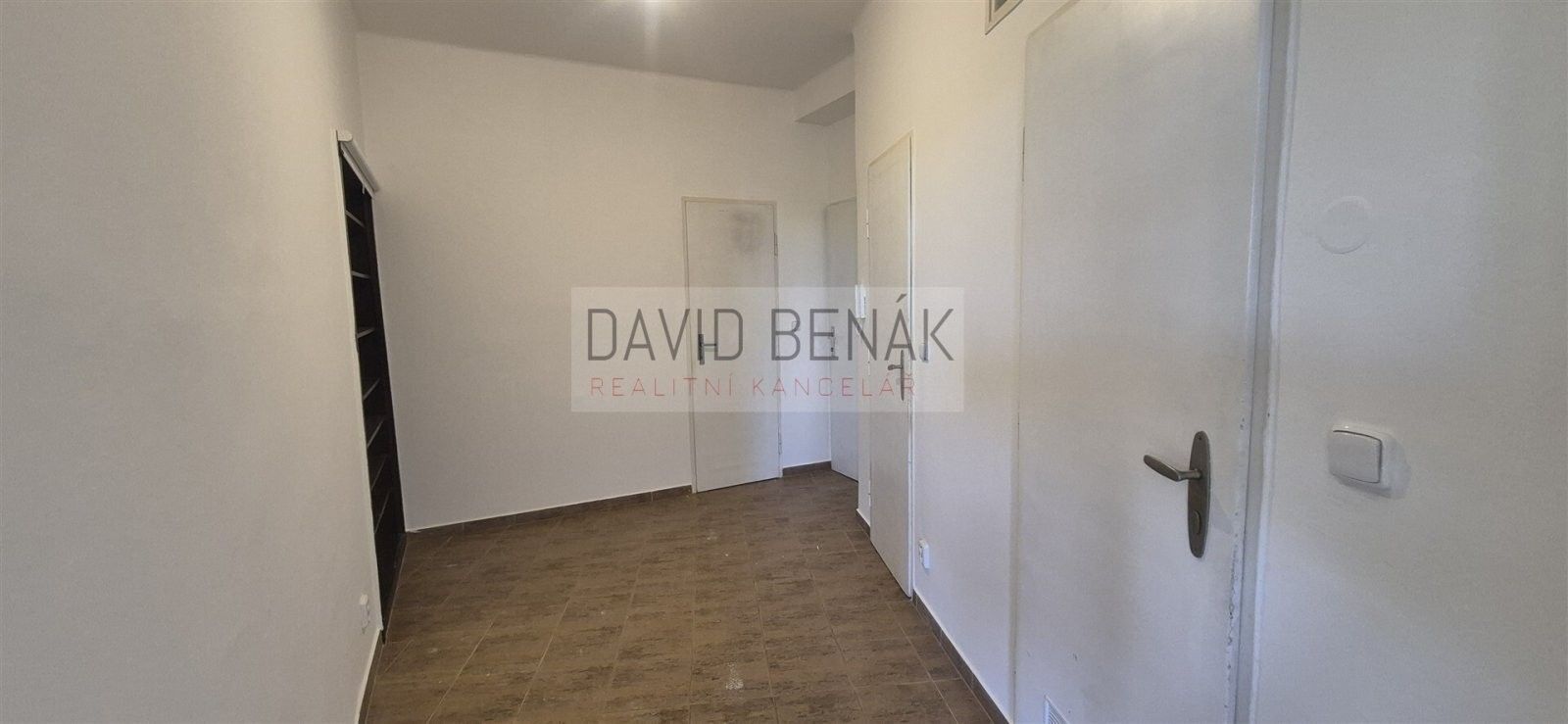 Pronájem bytu 1+1 53 m² - foto 12