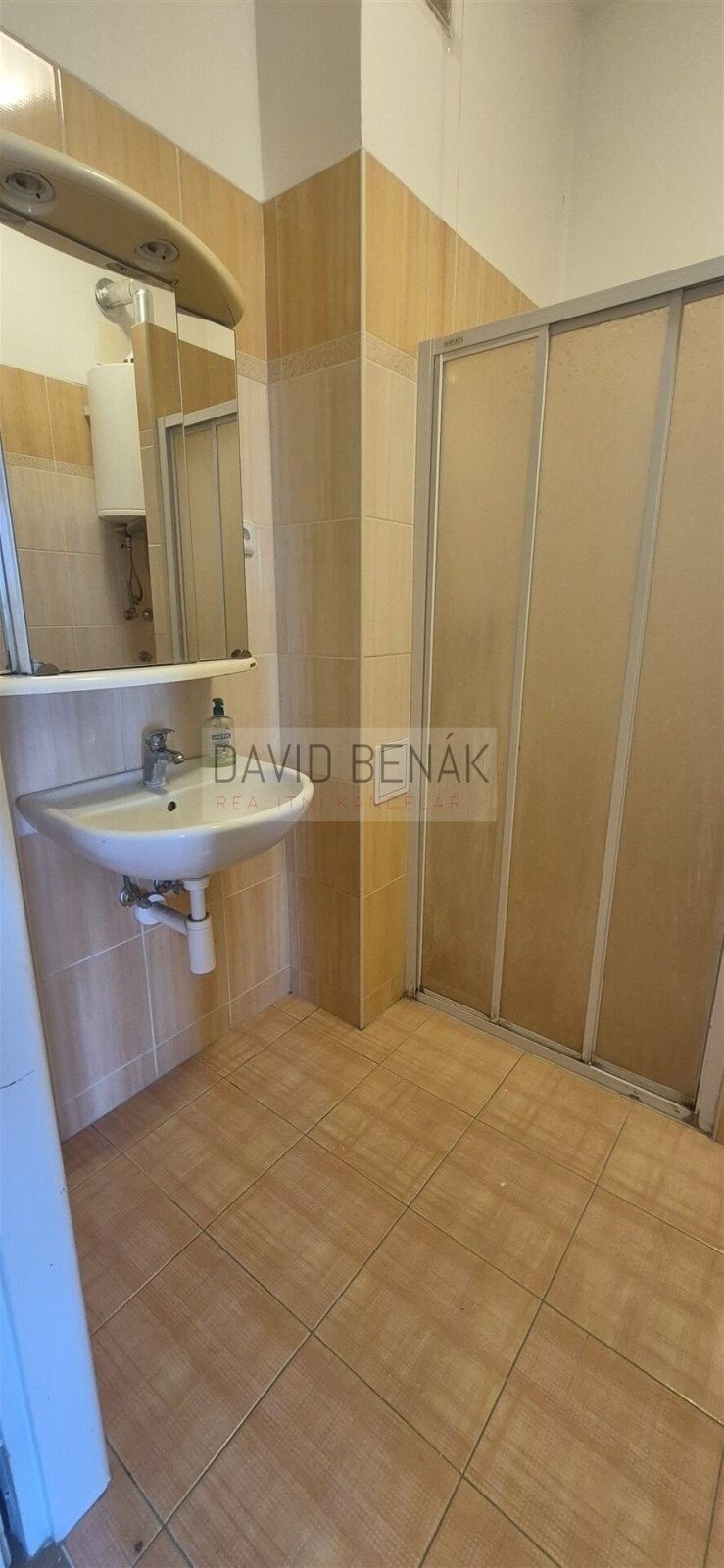 Pronájem bytu 1+1 53 m² - foto 13