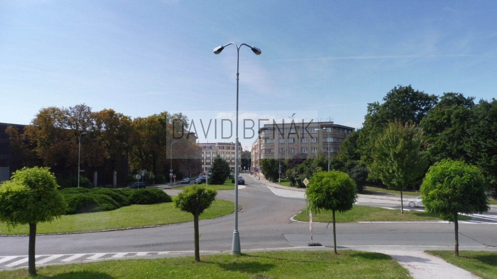 Pronájem bytu 1+1 53 m² - foto 18