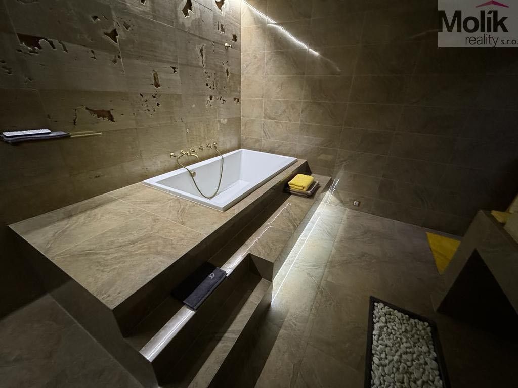 Pronájem domu 160 m² - foto 3