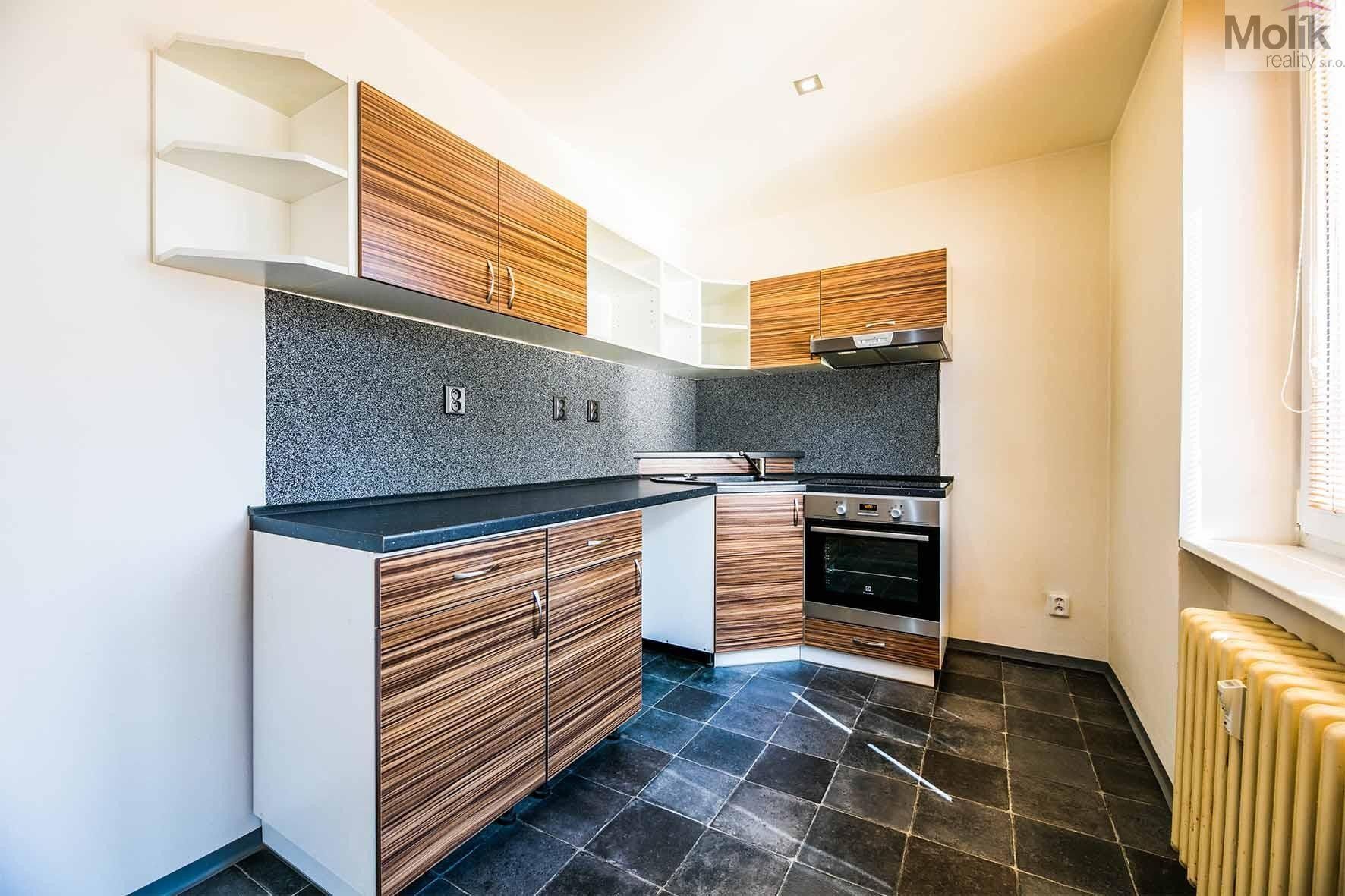 Prodej bytu 2+1 49 m² - foto 2