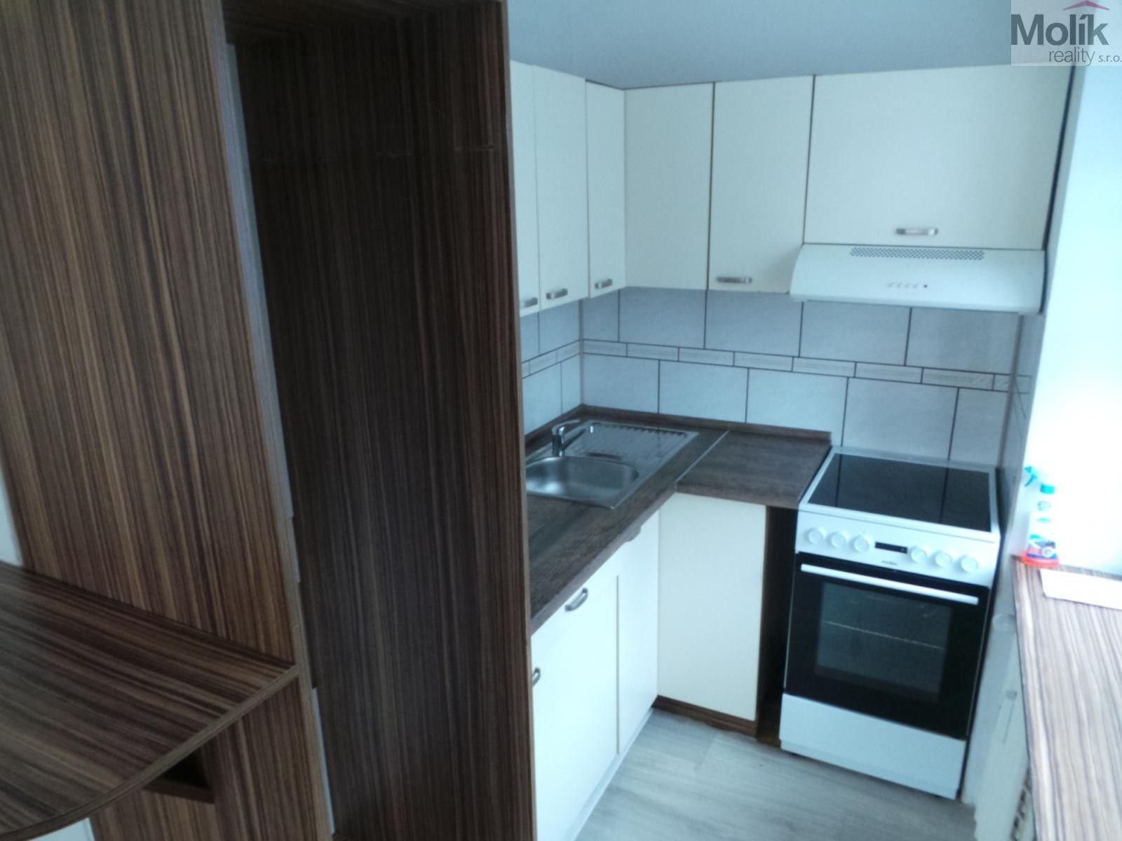 Pronájem bytu 2+kk 44 m² - foto 8