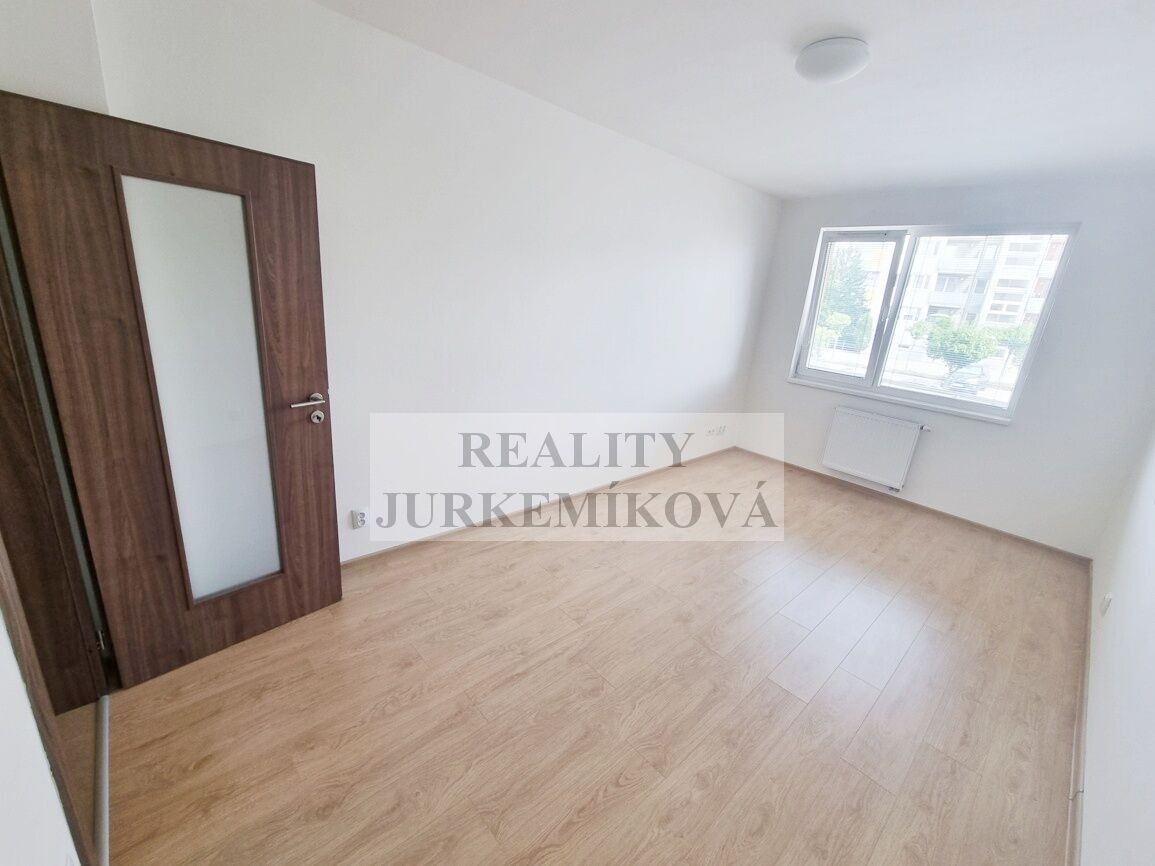 Pronájem bytu 2+kk 58 m² - foto 7