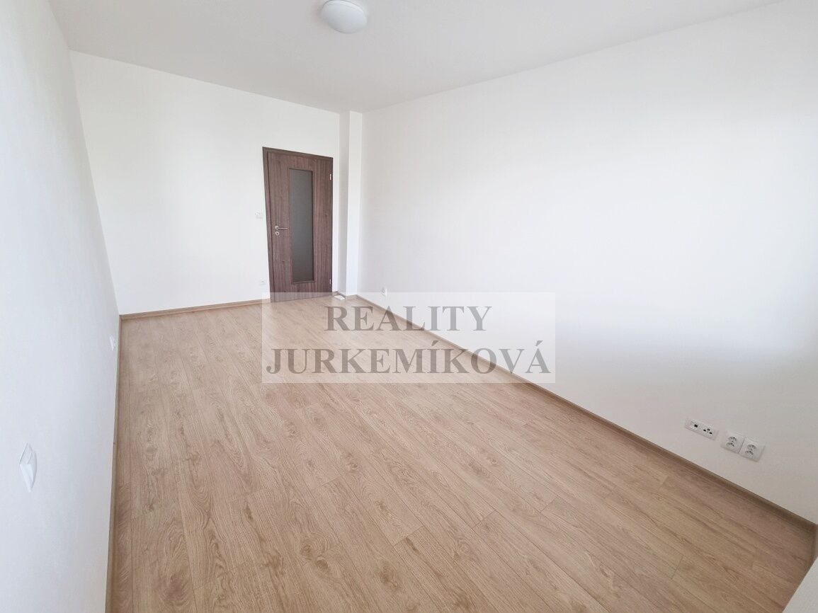 Pronájem bytu 2+kk 58 m² - foto 8