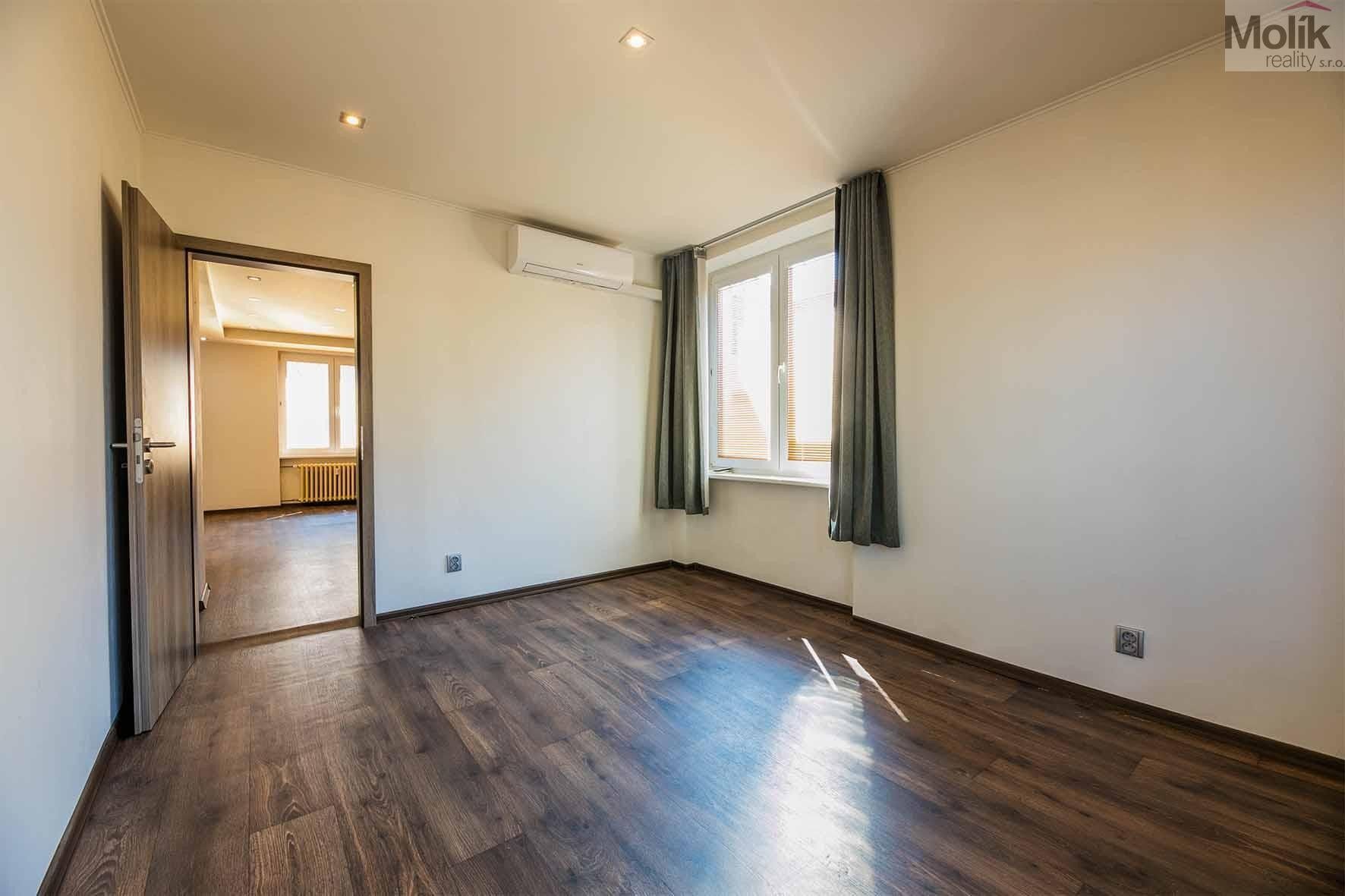 Prodej bytu 2+1 49 m² - foto 11