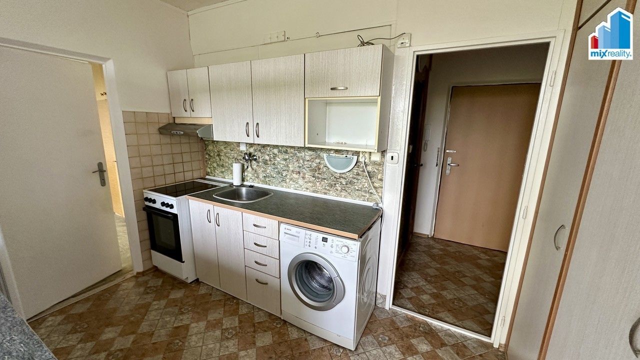 Pronájem bytu 1+1 38 m² - foto 6
