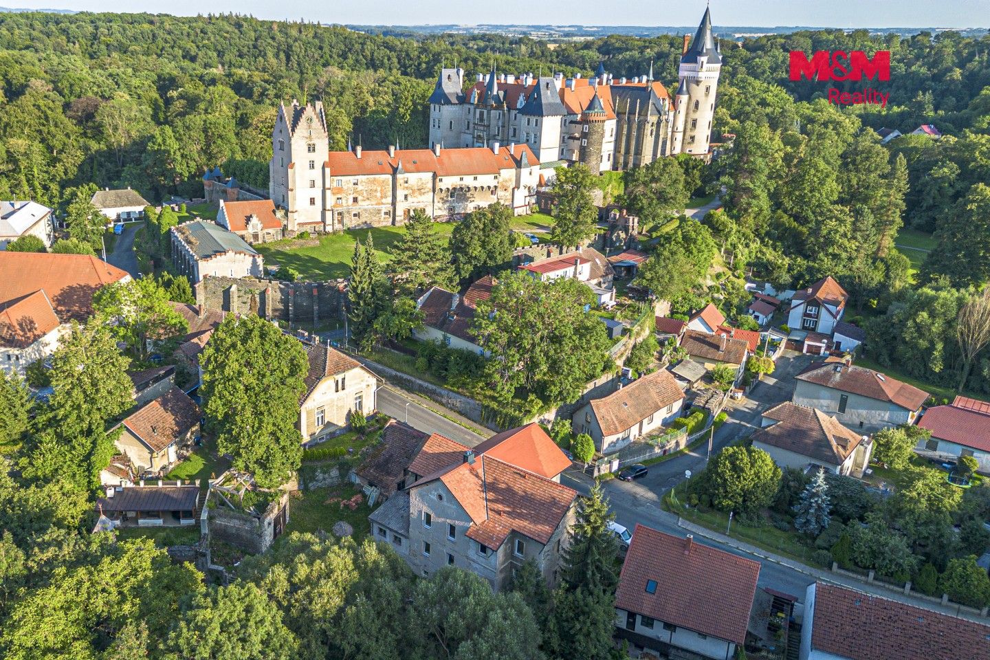 Prodej komerčního prostoru 267 m² - foto 2