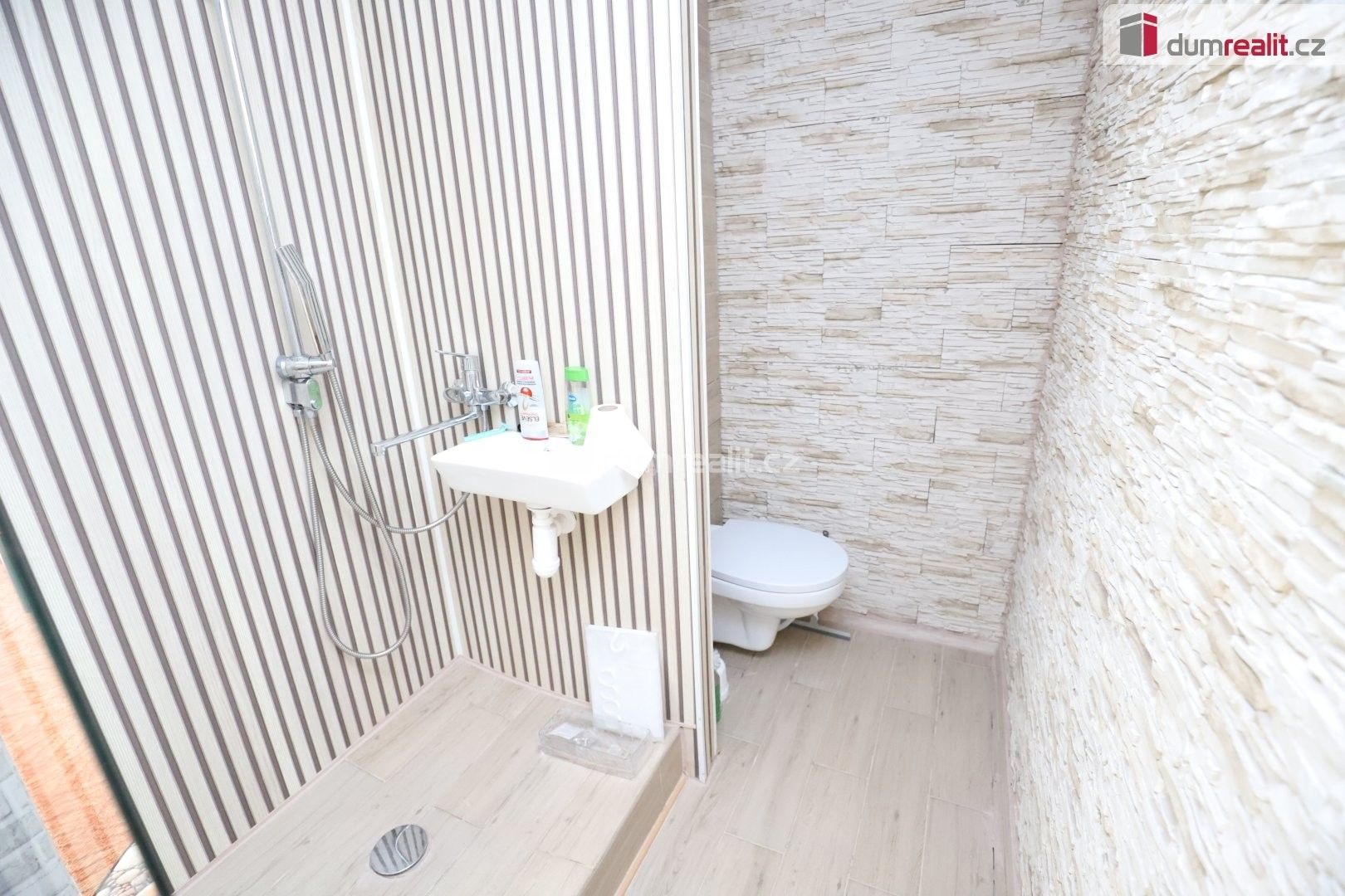 Pronájem bytu 1+1 38 m² - foto 9