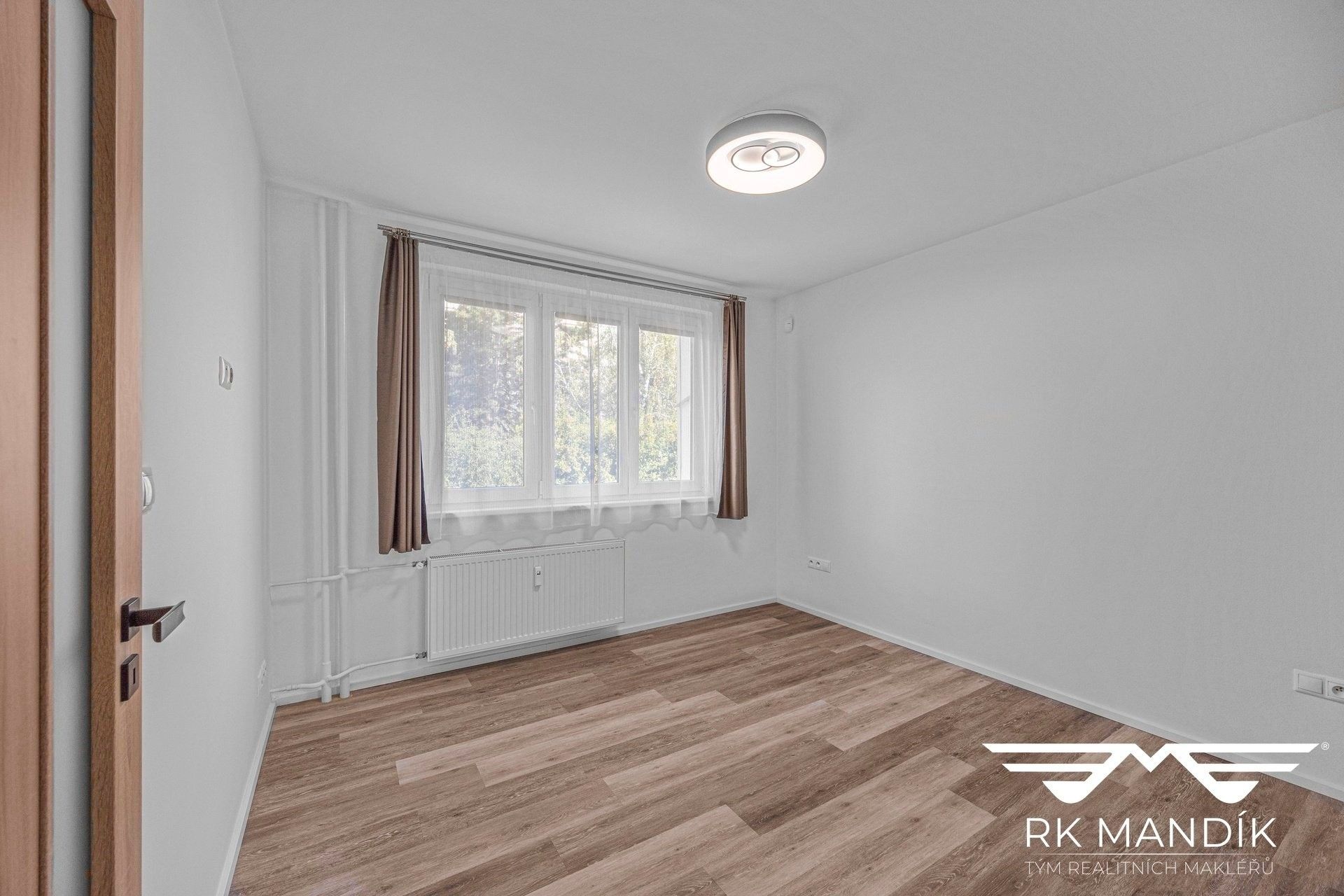 Pronájem bytu 3+1 72 m² - foto 8