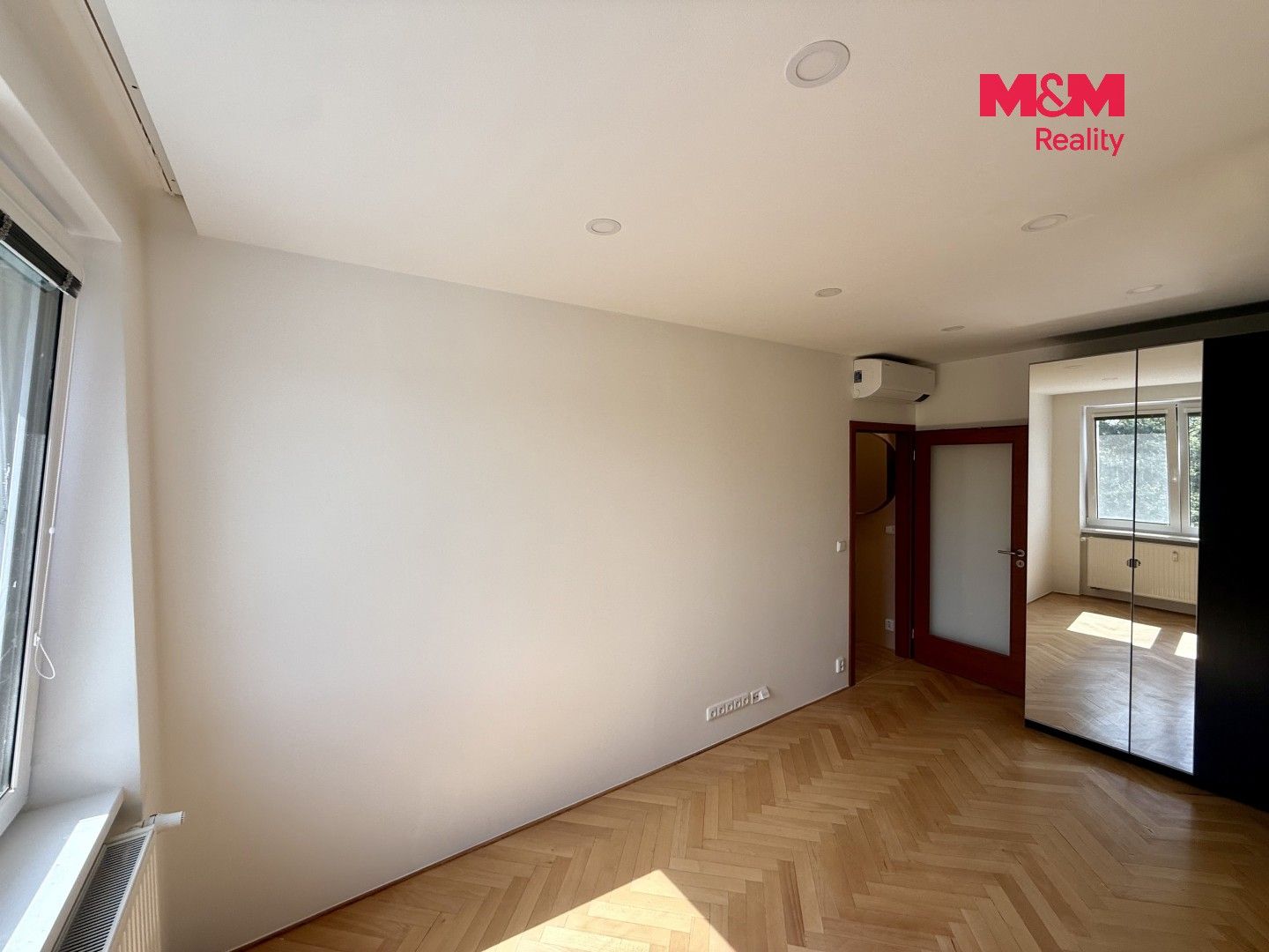 Pronájem bytu 2+kk 53 m² - foto 4