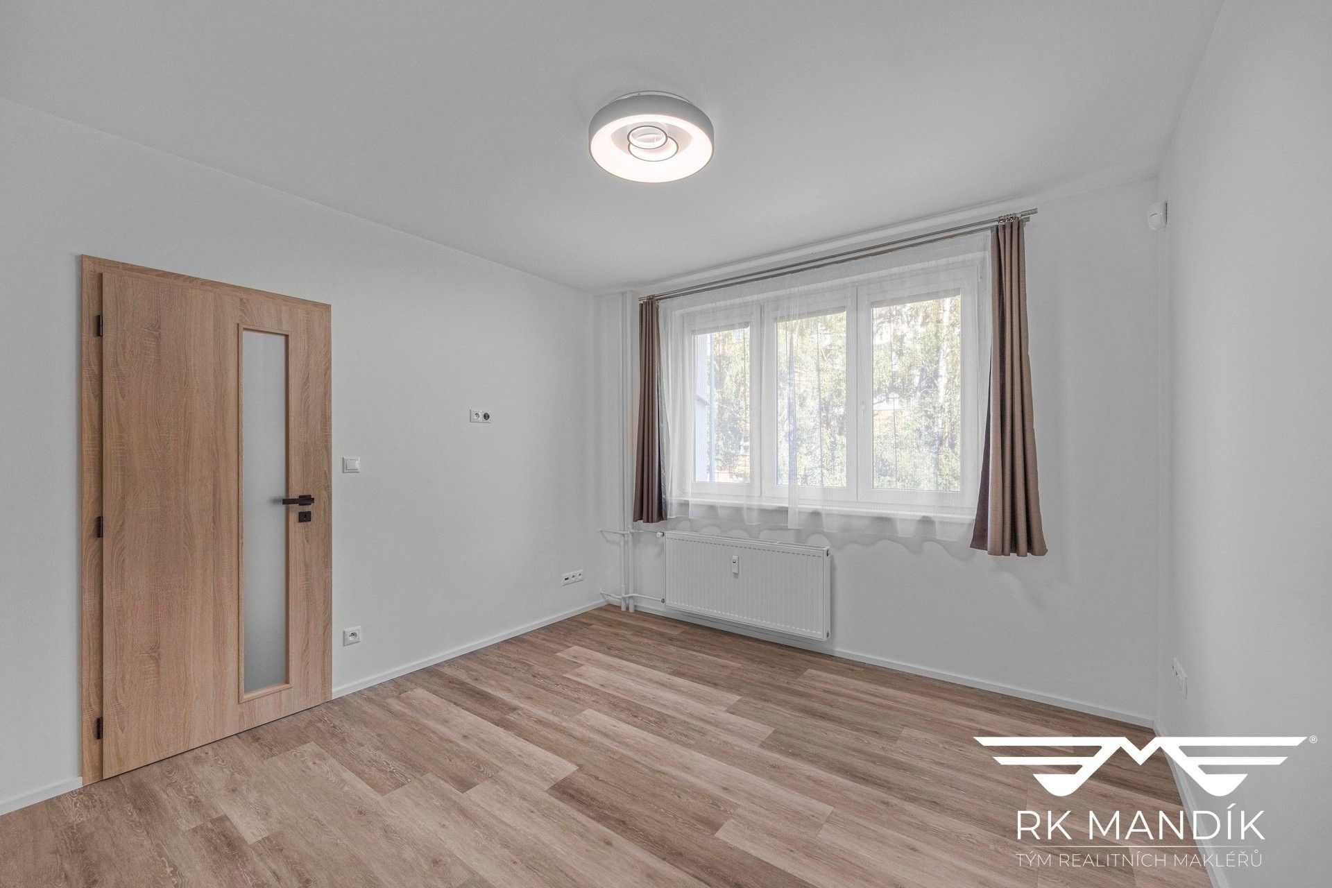 Pronájem bytu 3+1 72 m² - foto 9