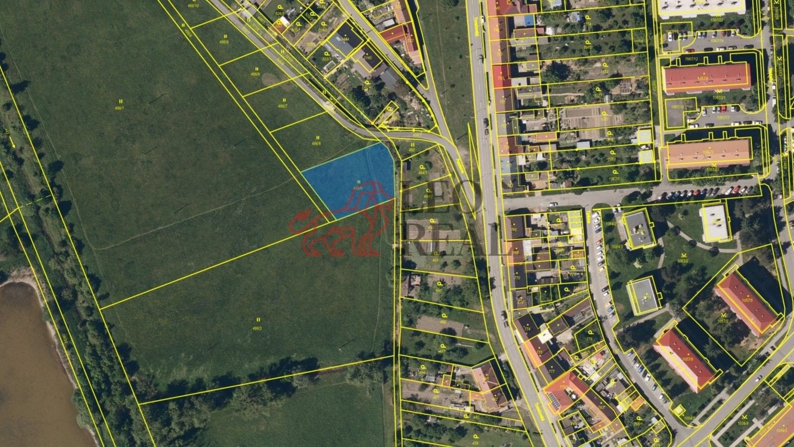 Prodej pozemku 1237 m² - foto 1