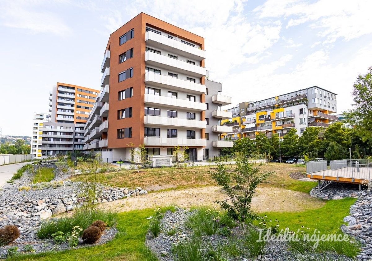 Pronájem bytu 1+kk 35 m² - foto 12